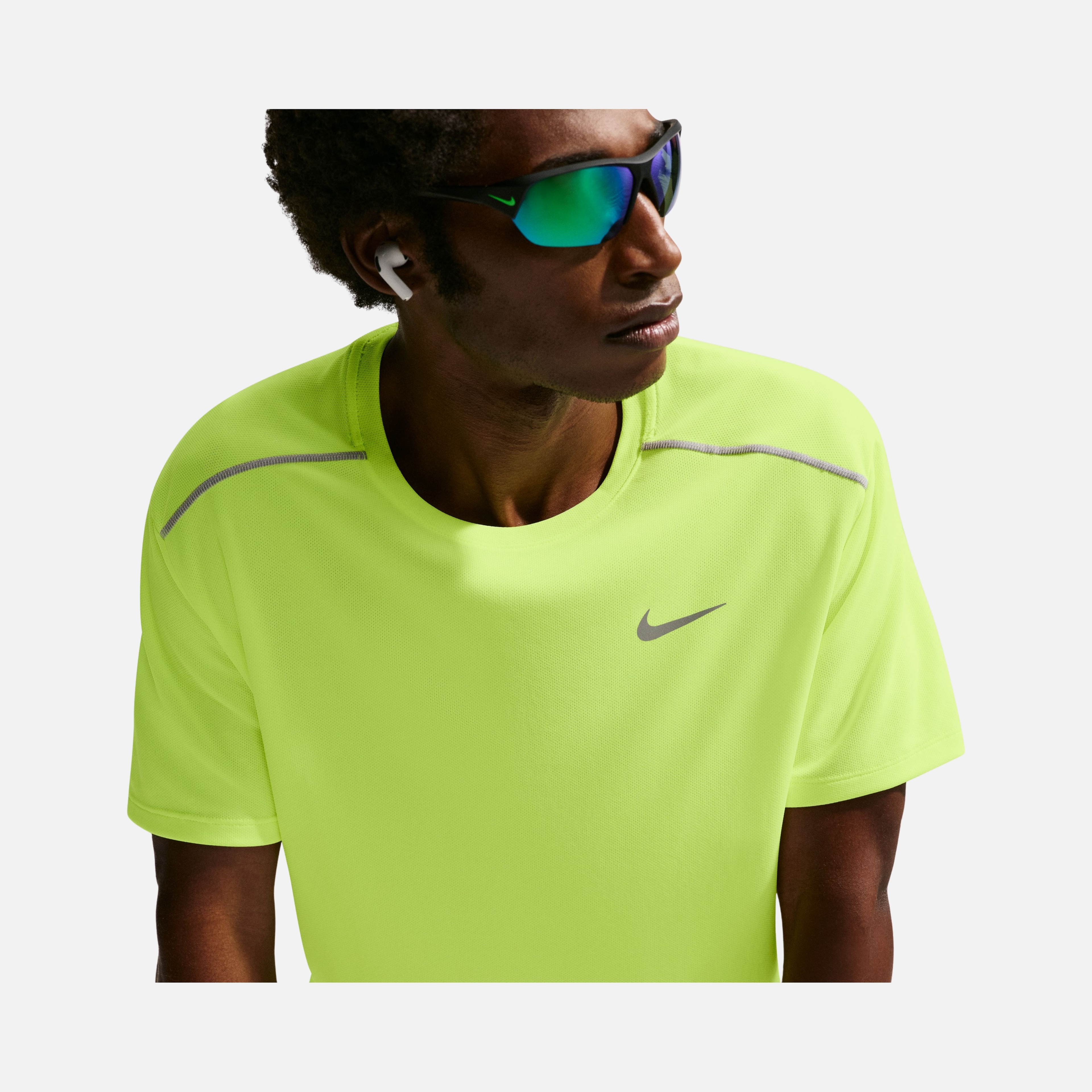 Nike Miler Dri-FIT UV-Protection Short-Sleeve Erkek Tişört