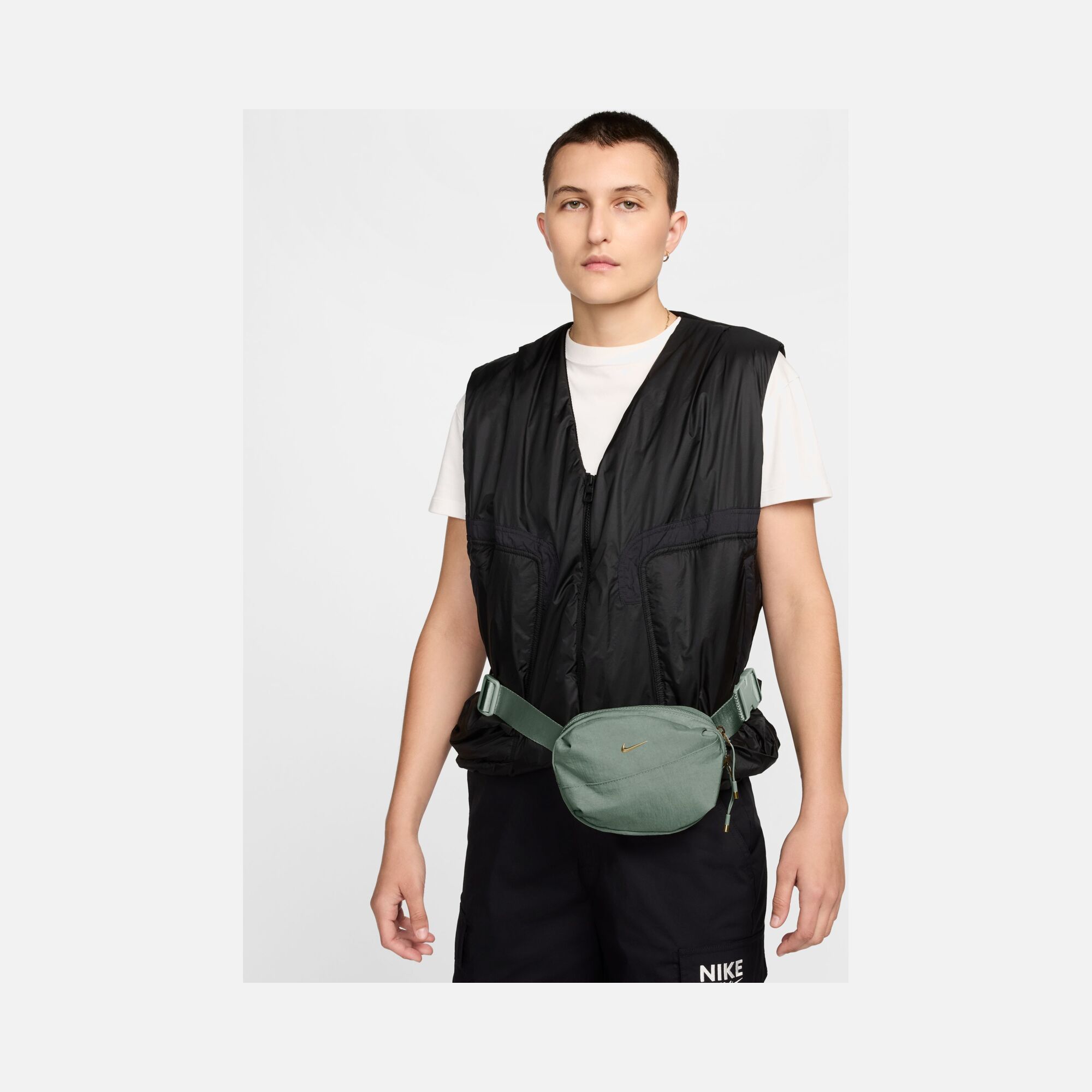 Nike Sportswear Aura (2 L) Kadın Bel Çantası