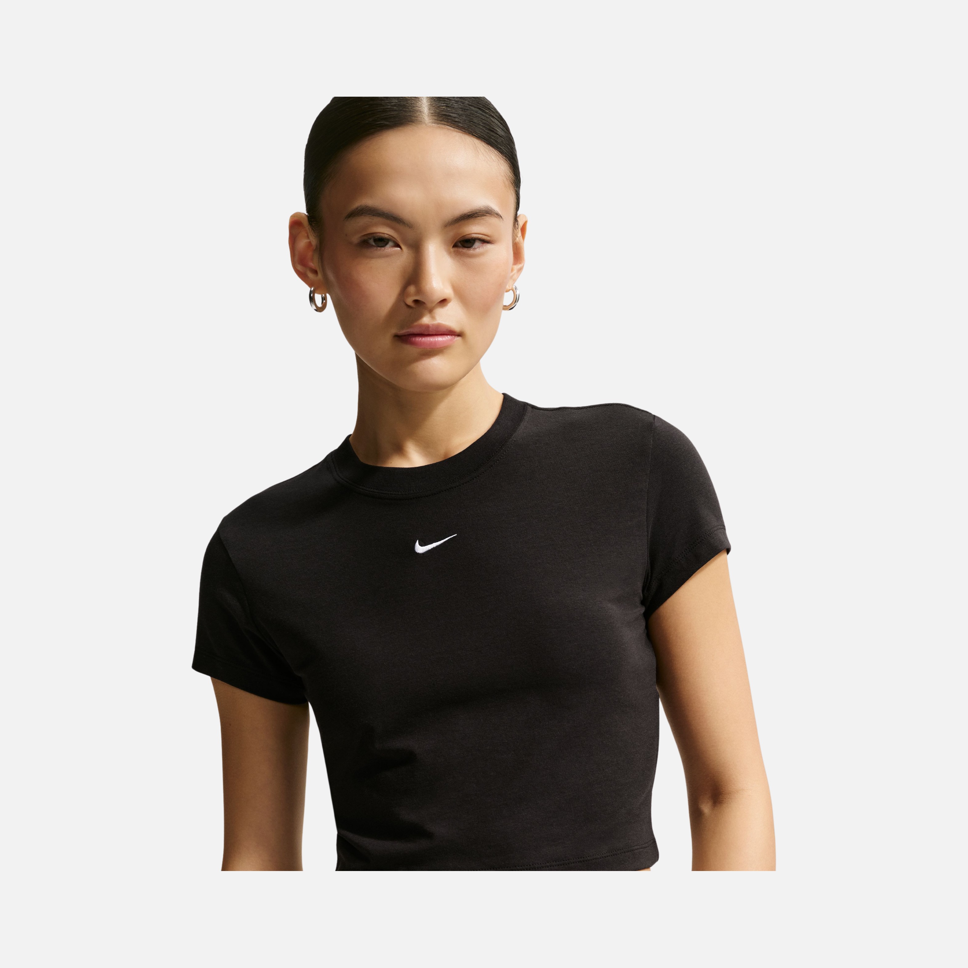 Nike Sportswear Chill Knit Crop Kadın Tişört