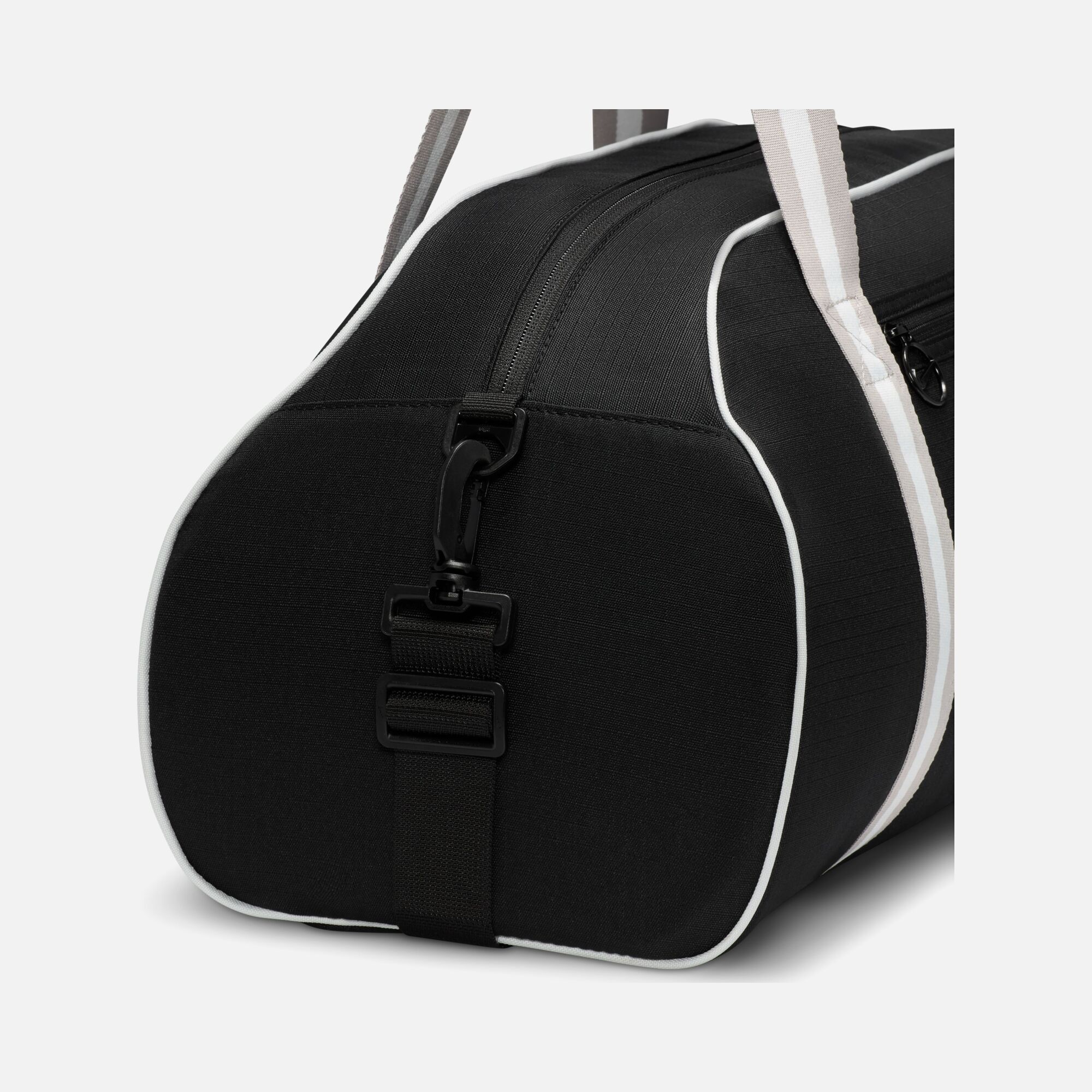 Nike Gym Club Retro Training (24 L) Kadın Spor Çantası