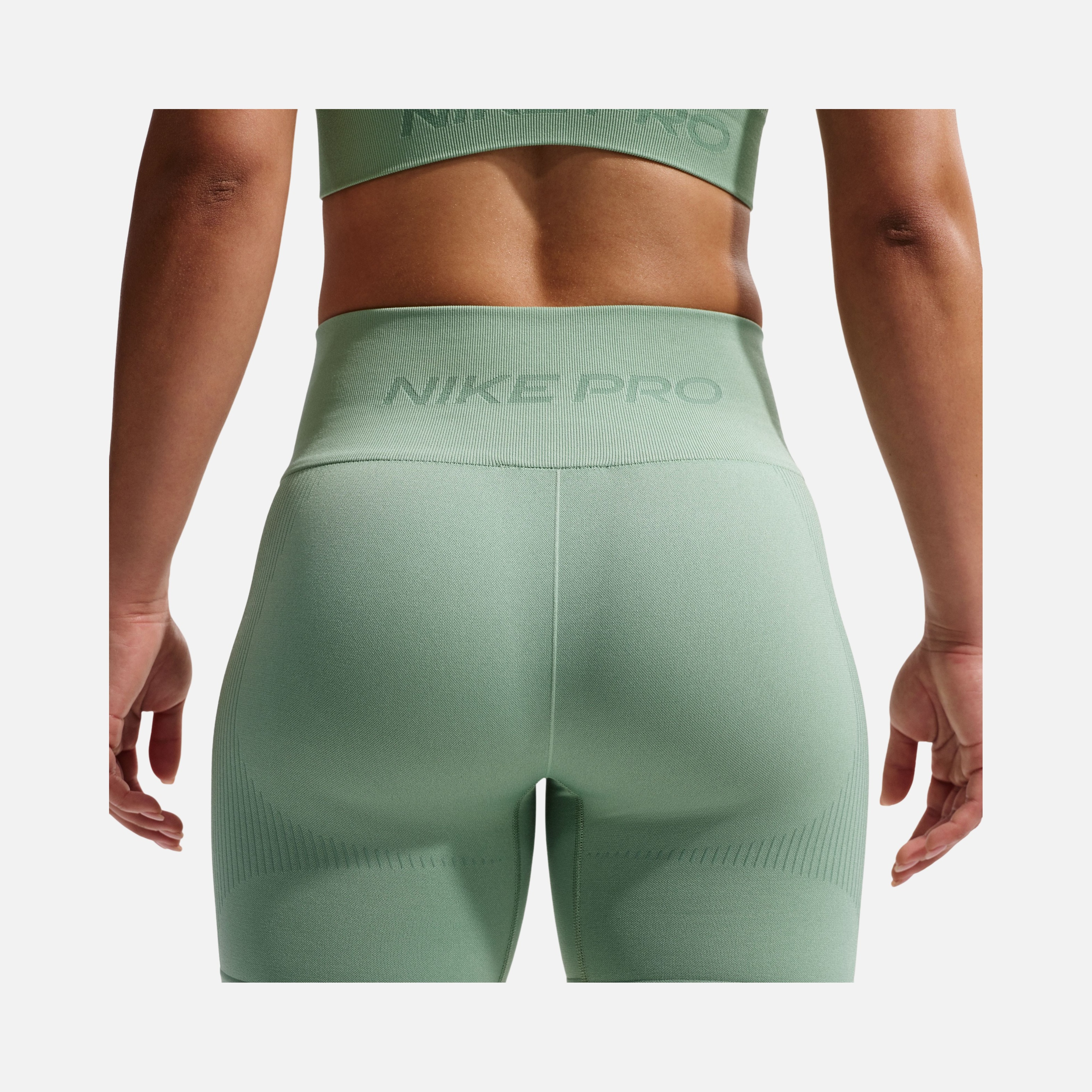Nike Pro Dri-Fit Seamless High Rise 5 In Kadın Şort