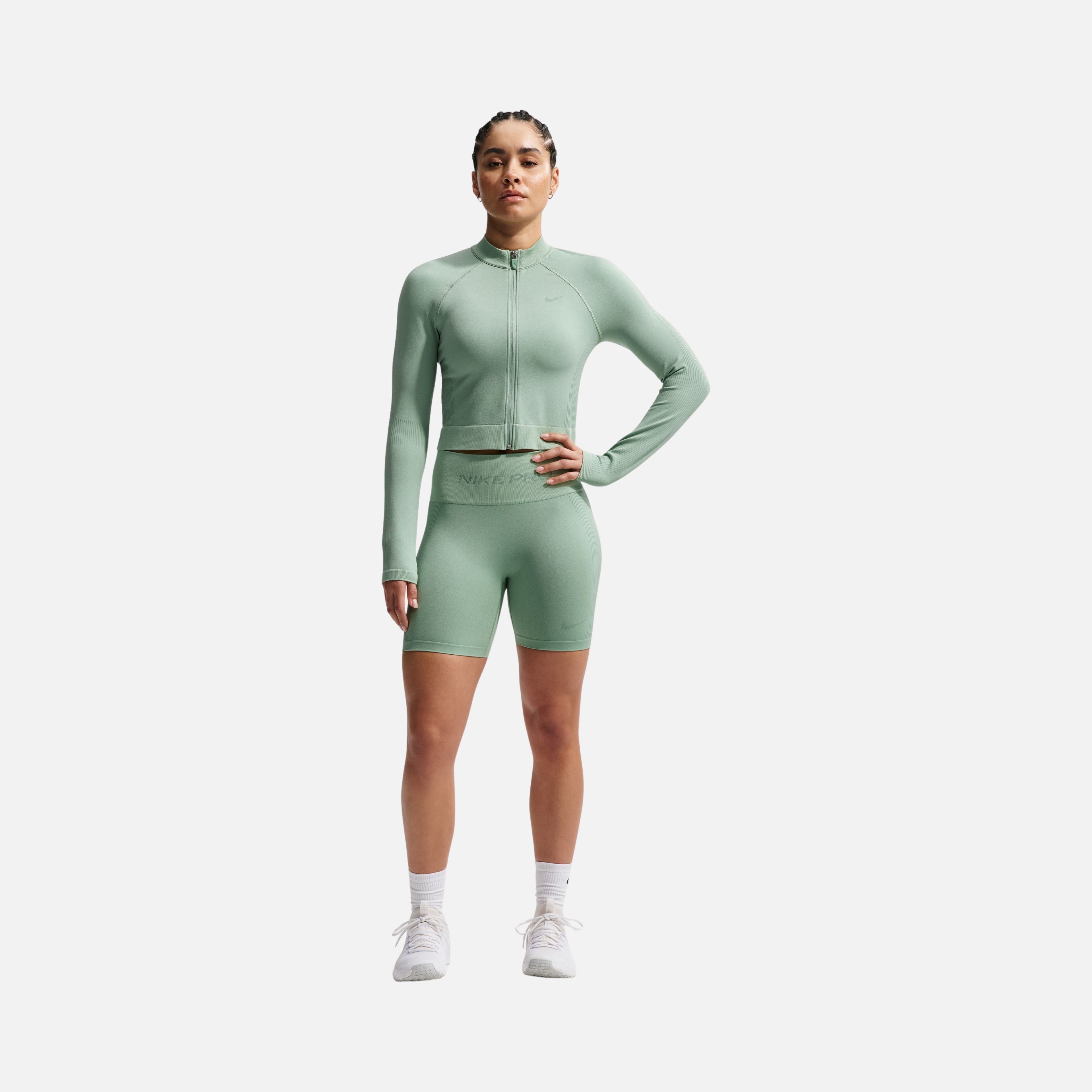 Nike Pro Dri-Fit Seamless High Rise 5 In Kadın Şort