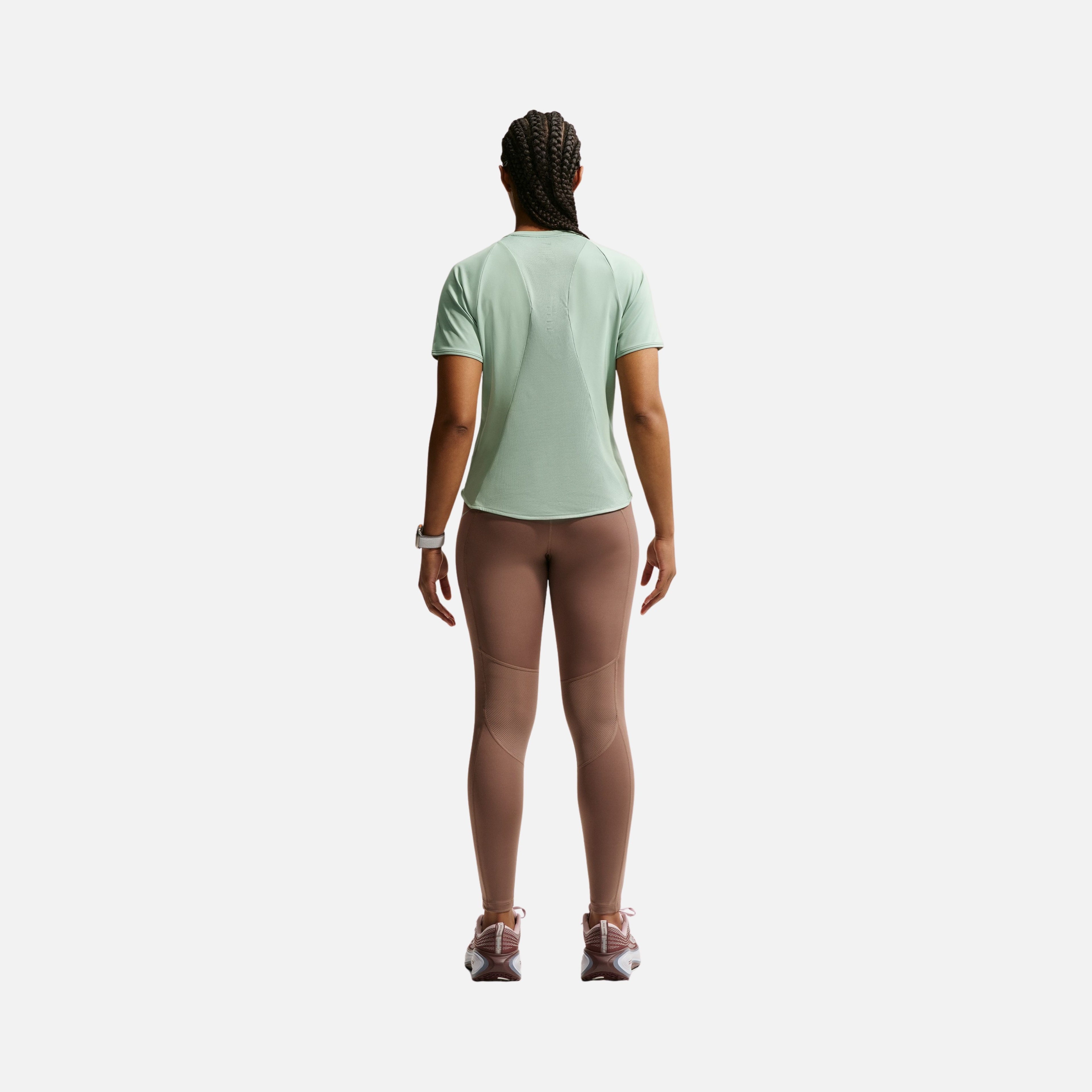 Nike Swift Dri-Fit Running Short-Sleeve Kadın Tişört