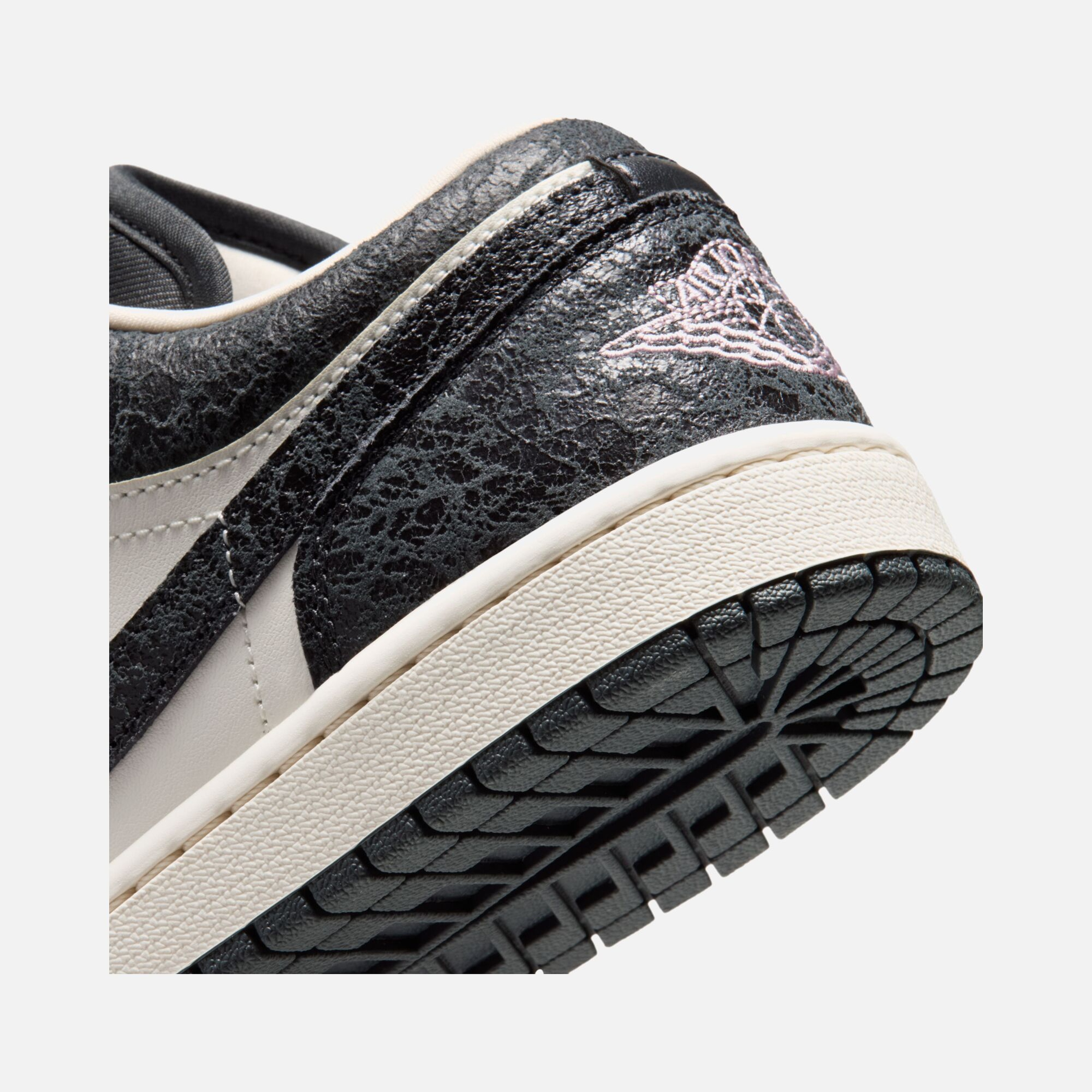 Nike Air Jordan 1 Low Se SS26 Kadın Spor Ayakkabı