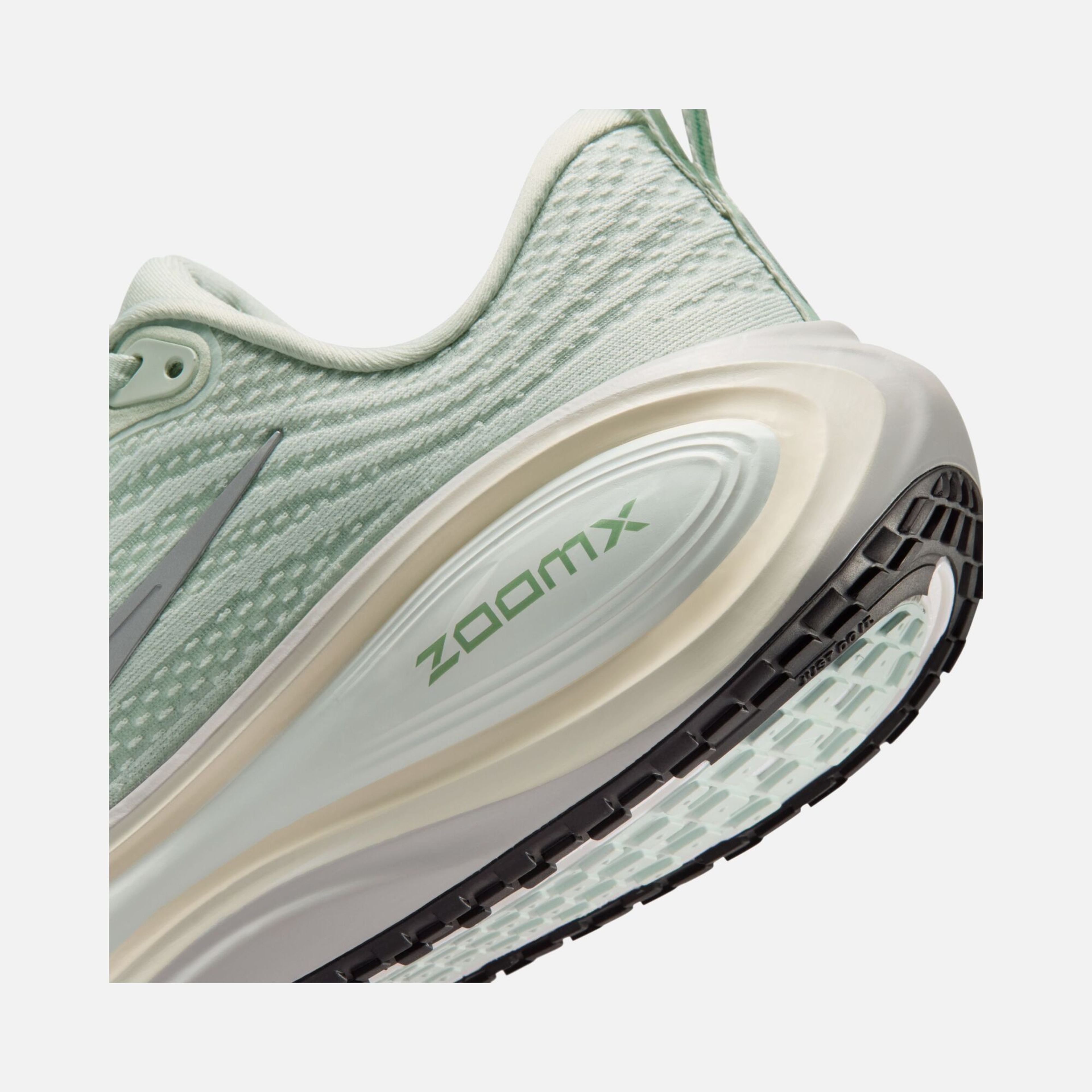 Nike Vomero Plus SS26 Kadın Spor Ayakkabı