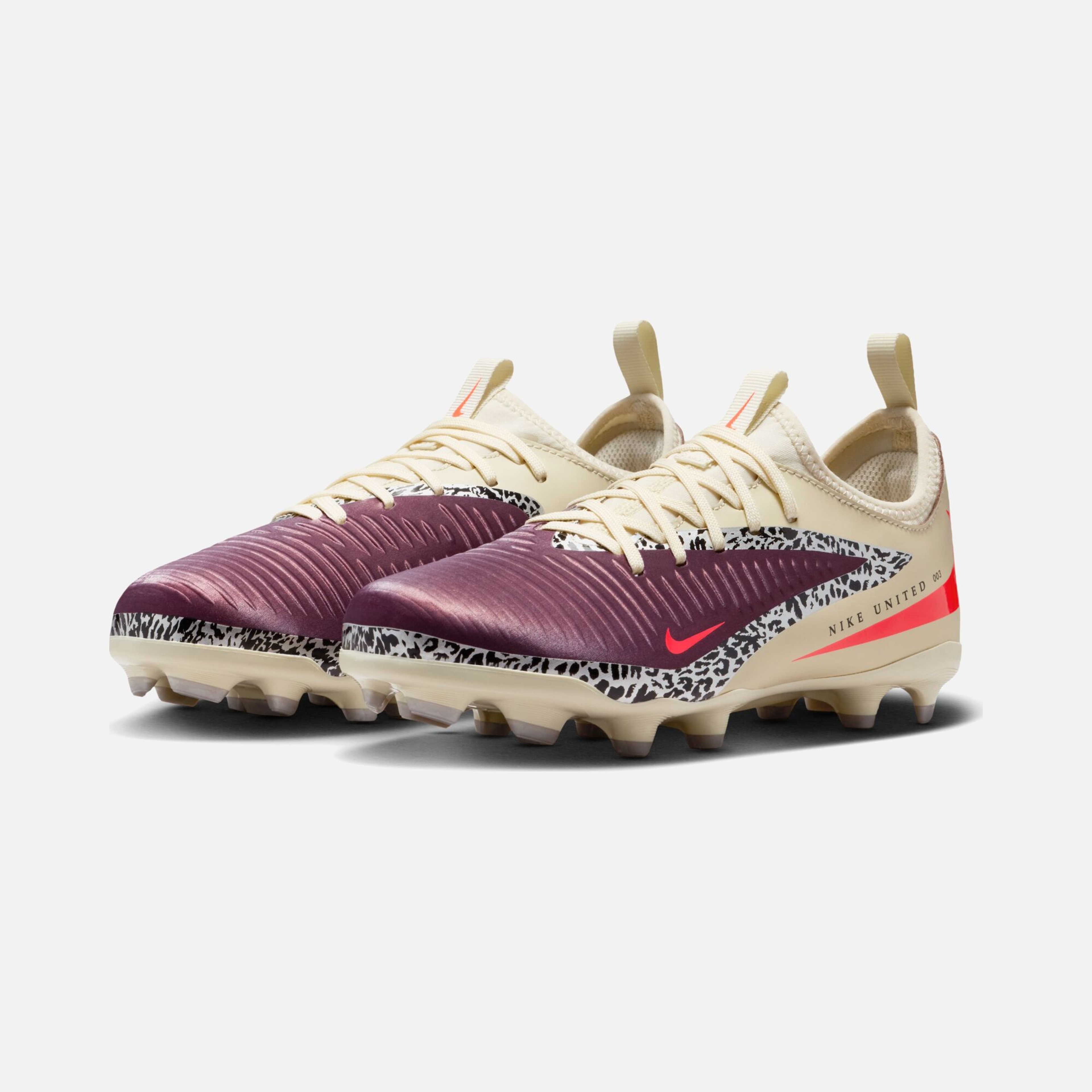 Nike Jr Phantom 6 Low Academy Fg/Mg Nu3 Çocuk Krampon