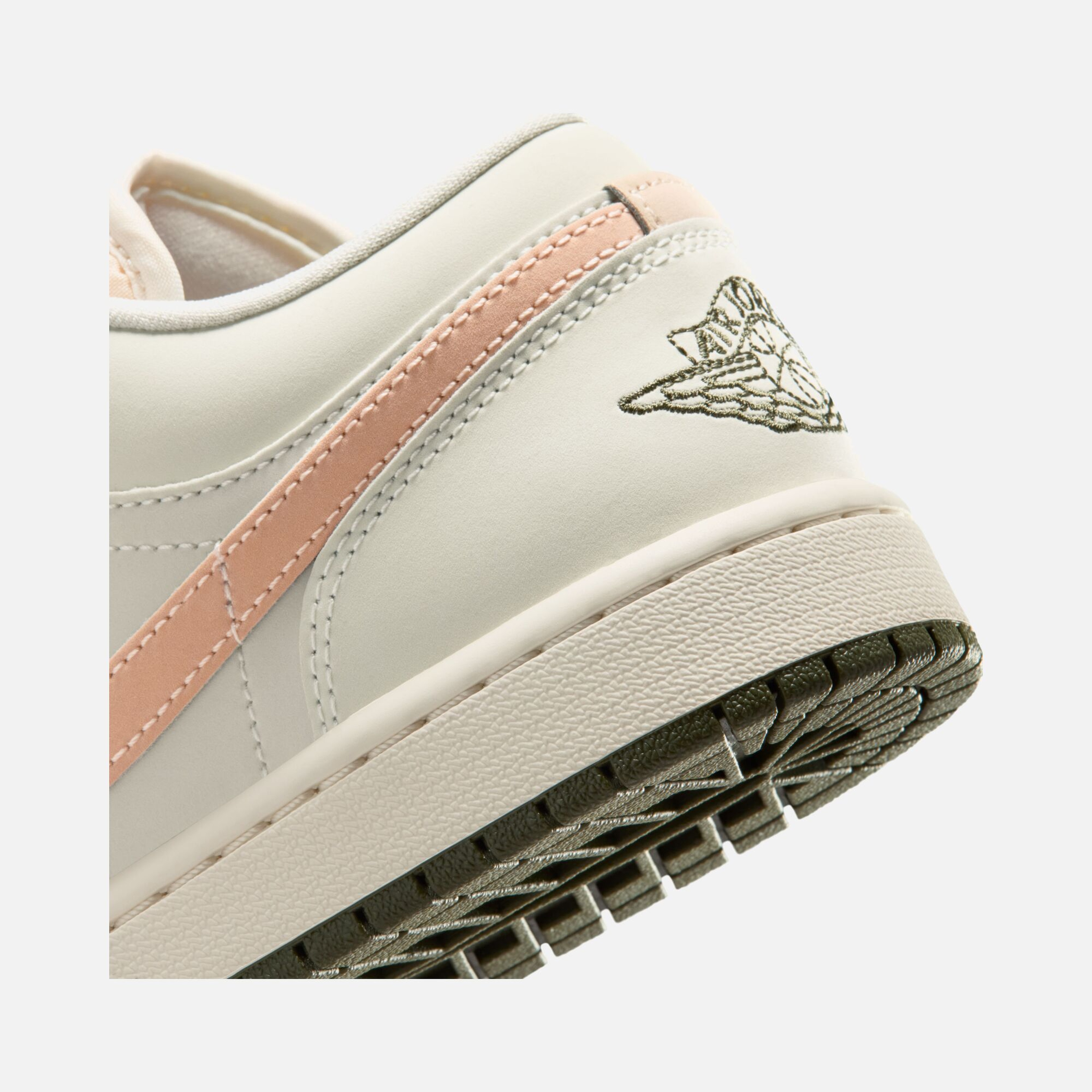 Nike Air Jordan 1 Low Kadın Spor Ayakkabı