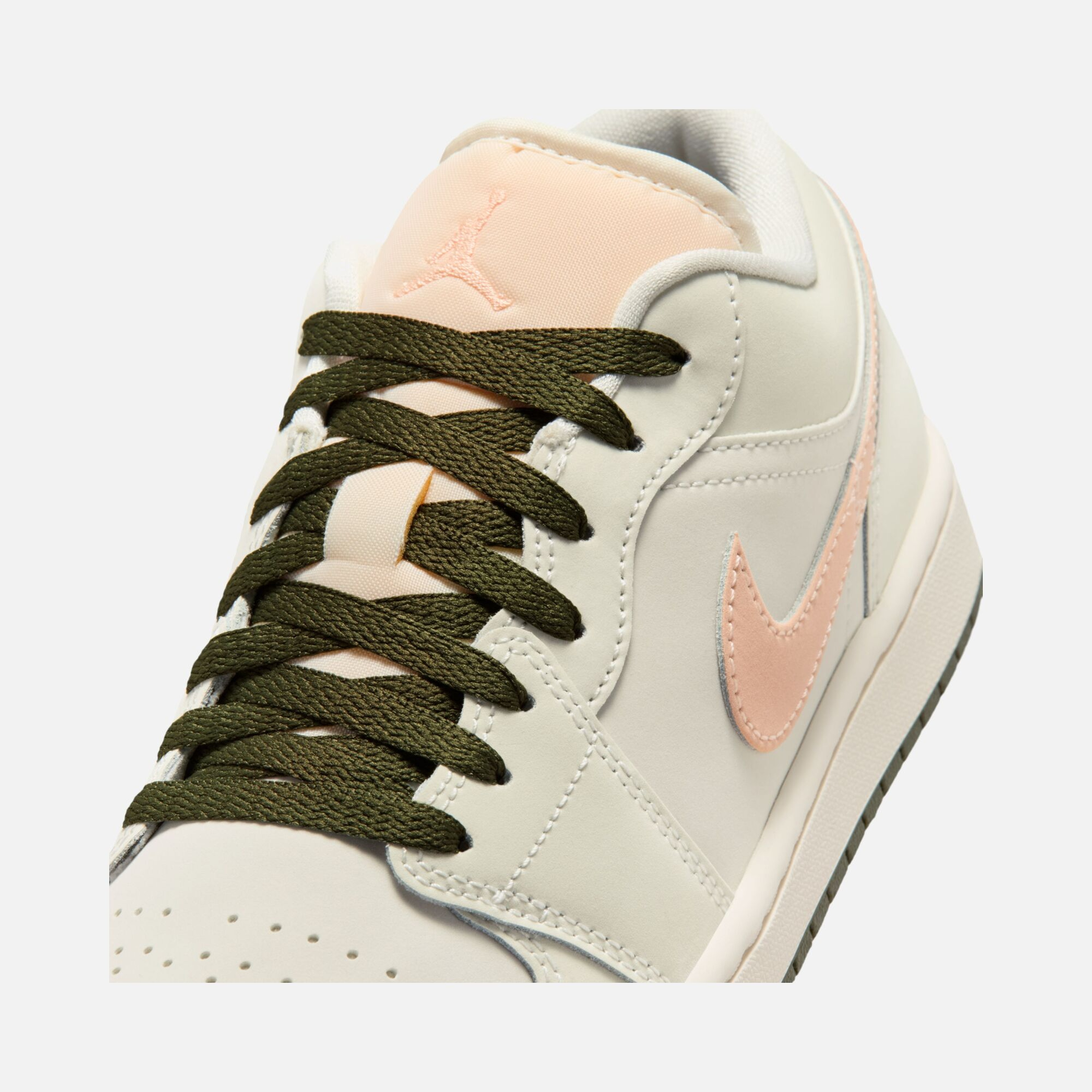 Nike Air Jordan 1 Low Kadın Spor Ayakkabı