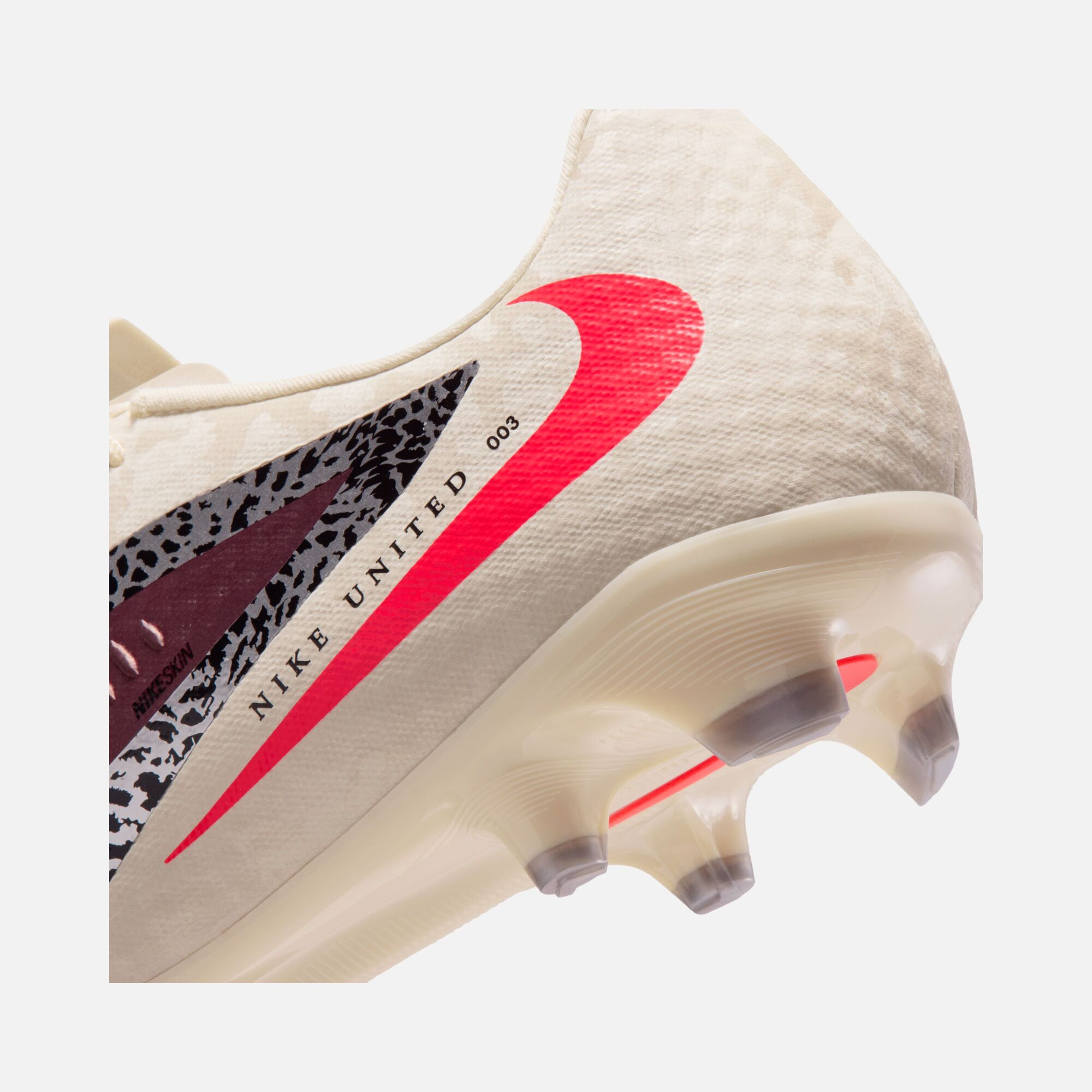 Nike Phantom 6 Low Acad Fg/Mg Nu3 Erkek Krampon