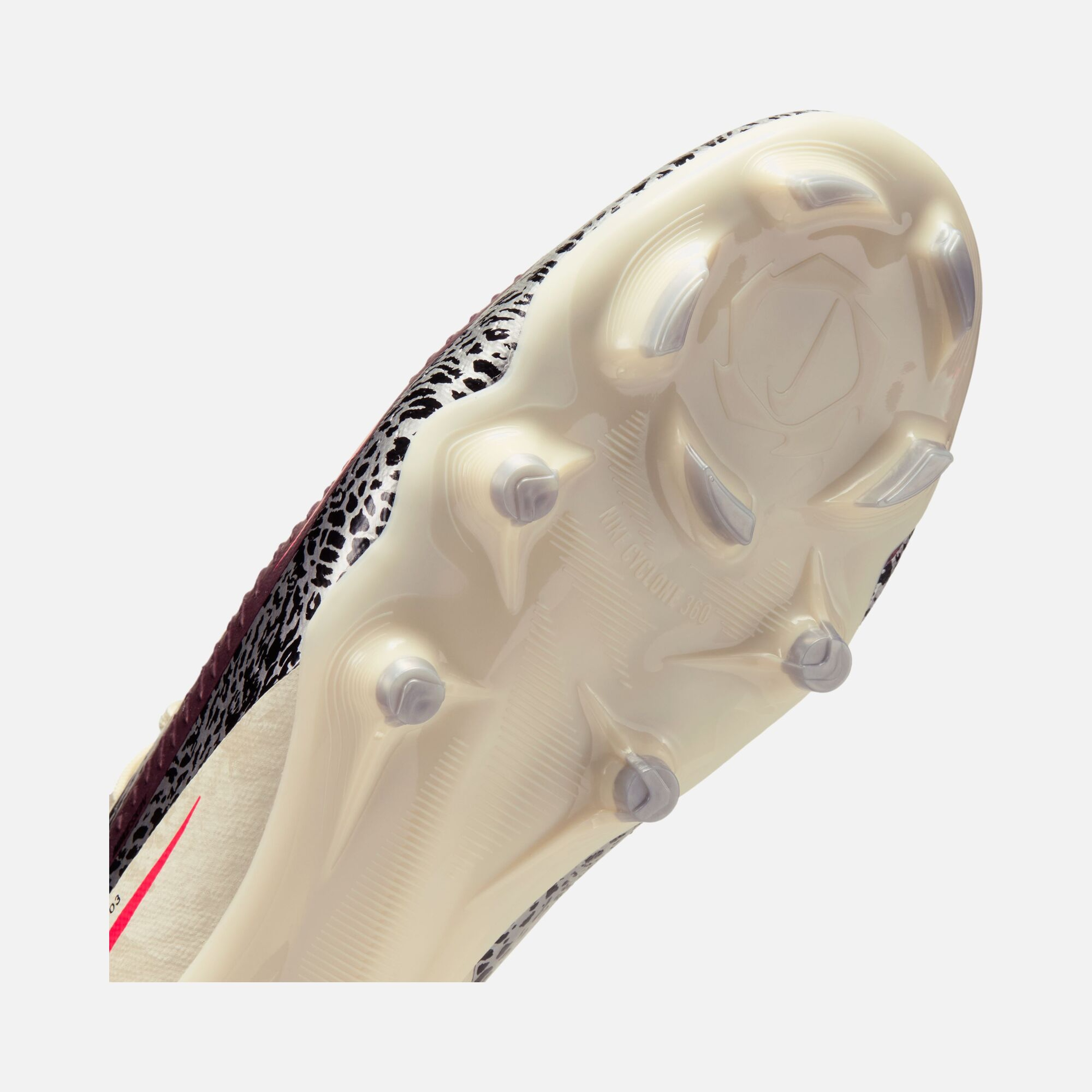 Nike Phantom 6 Low Acad Fg/Mg Nu3 Erkek Krampon