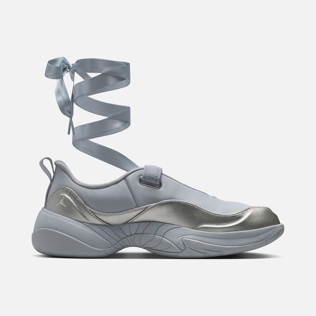 Nike Gri Nike Jordan