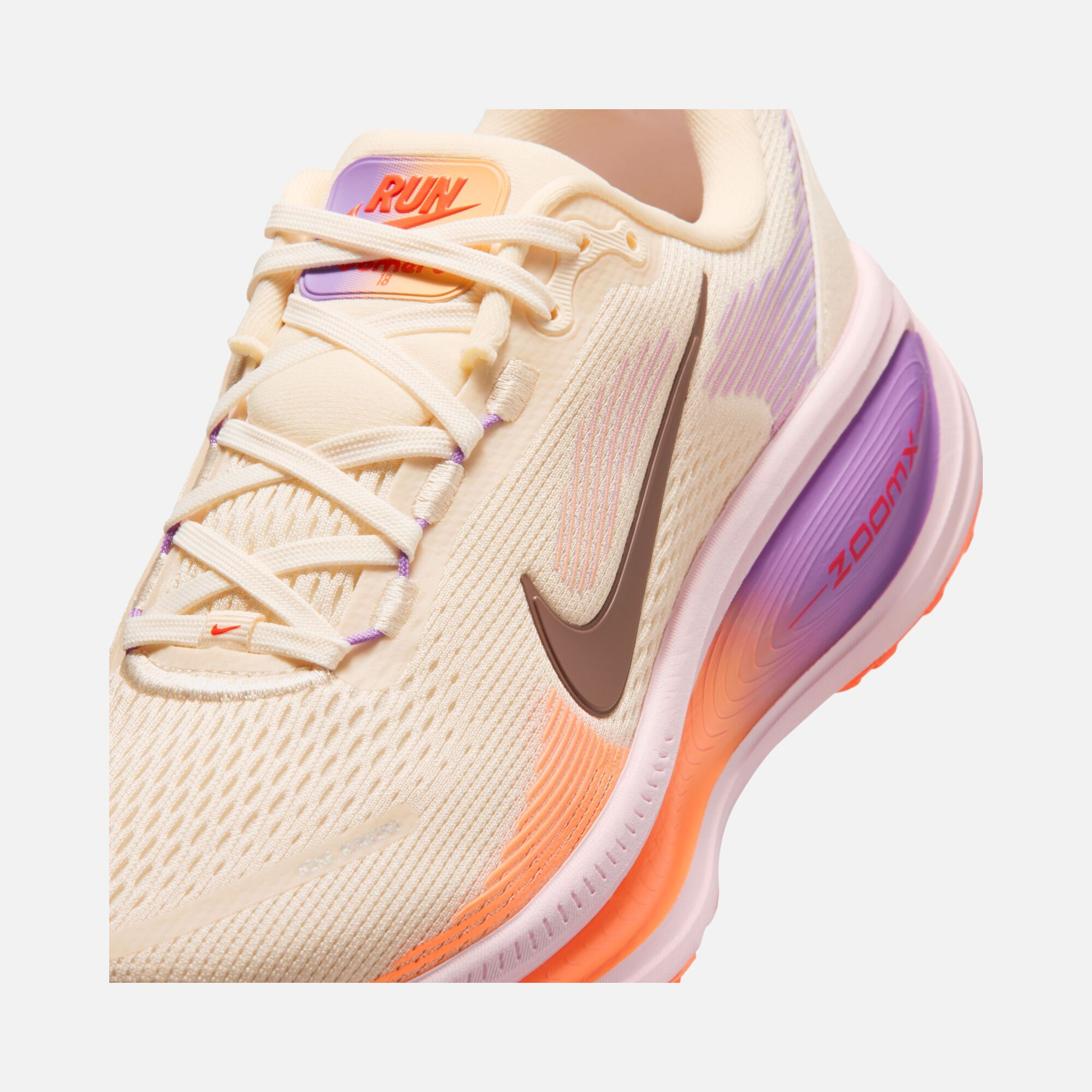 Nike Vomero 18 ZoomX Road Running Kadın Spor Ayakkabı