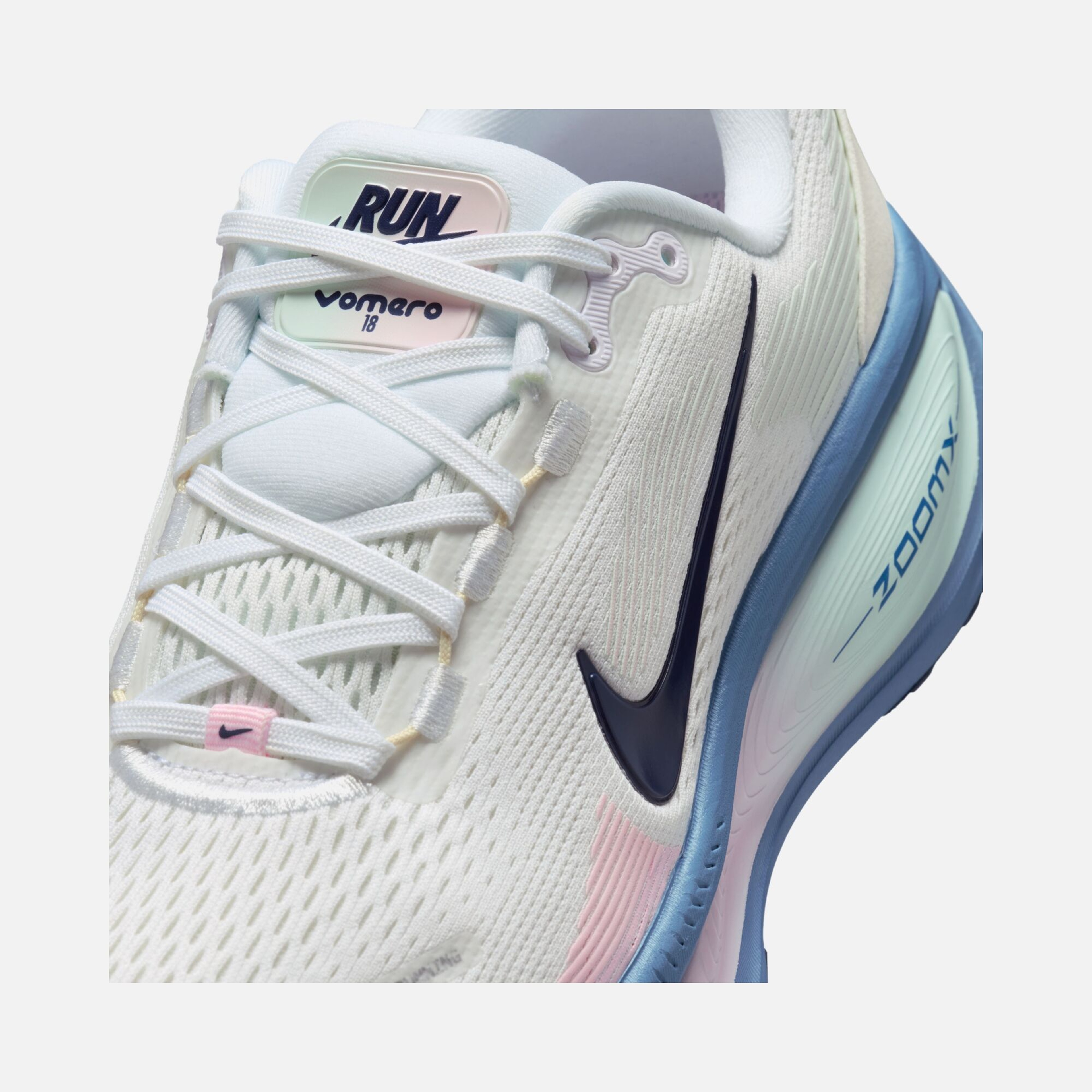 Nike Vomero 18 ZoomX Road Running Kadın Spor Ayakkabı