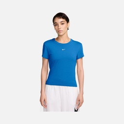 Nike Sportswear Essentials Chill Knit Short-Sleeve Kadın Tişört