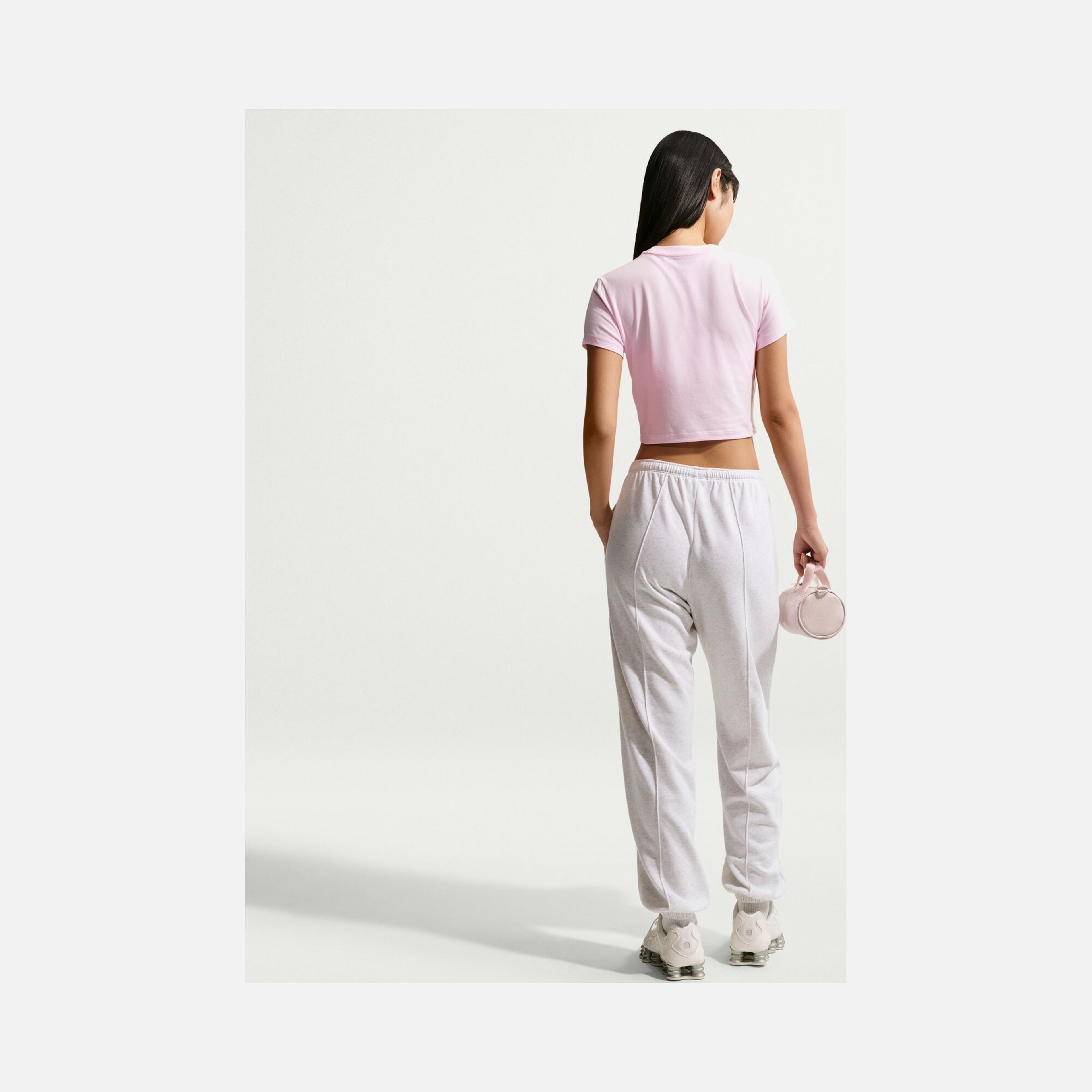 Nike Sportswear Chill Knit Crop Kadın Tişört