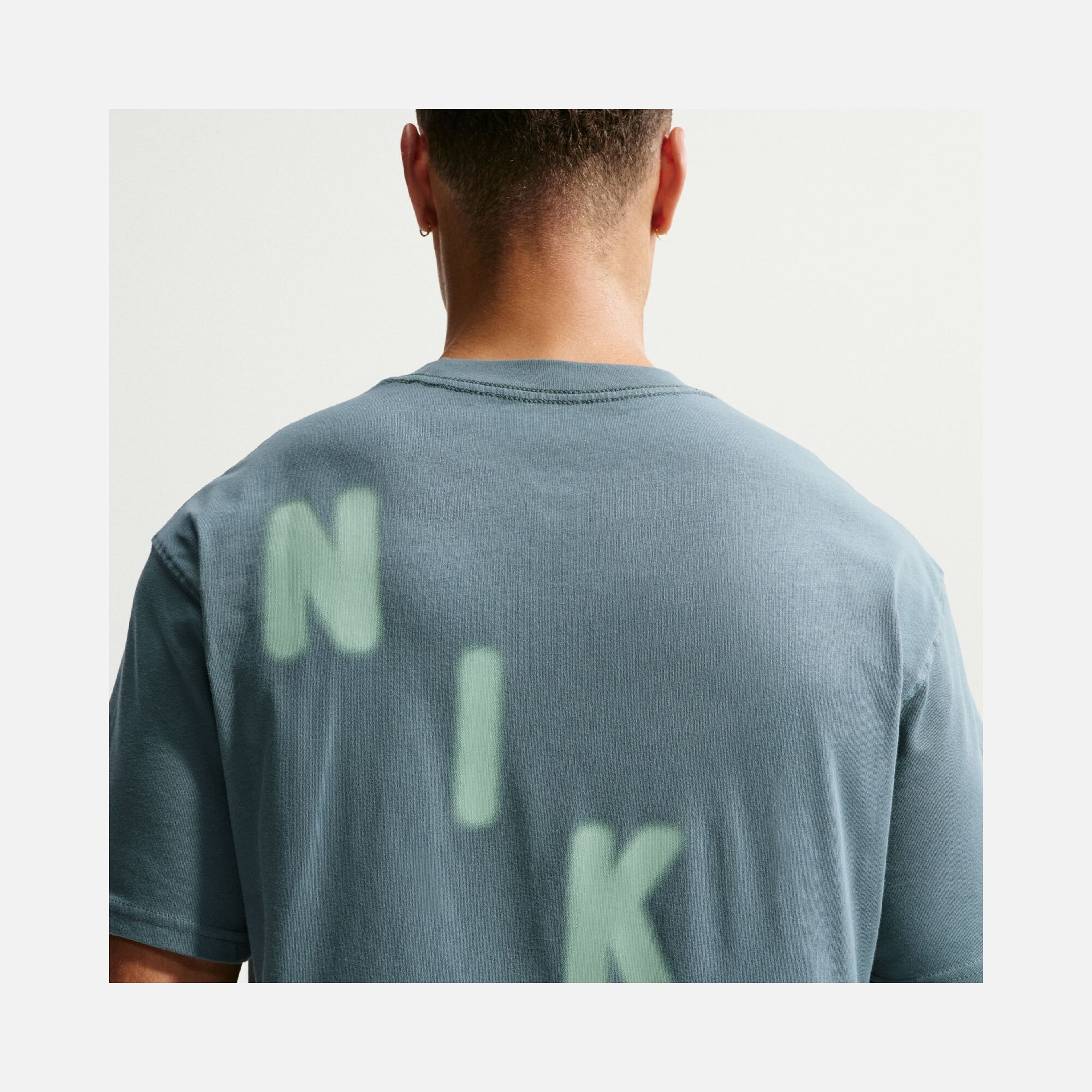 Nike N.A.C. Grit Erkek Tişört