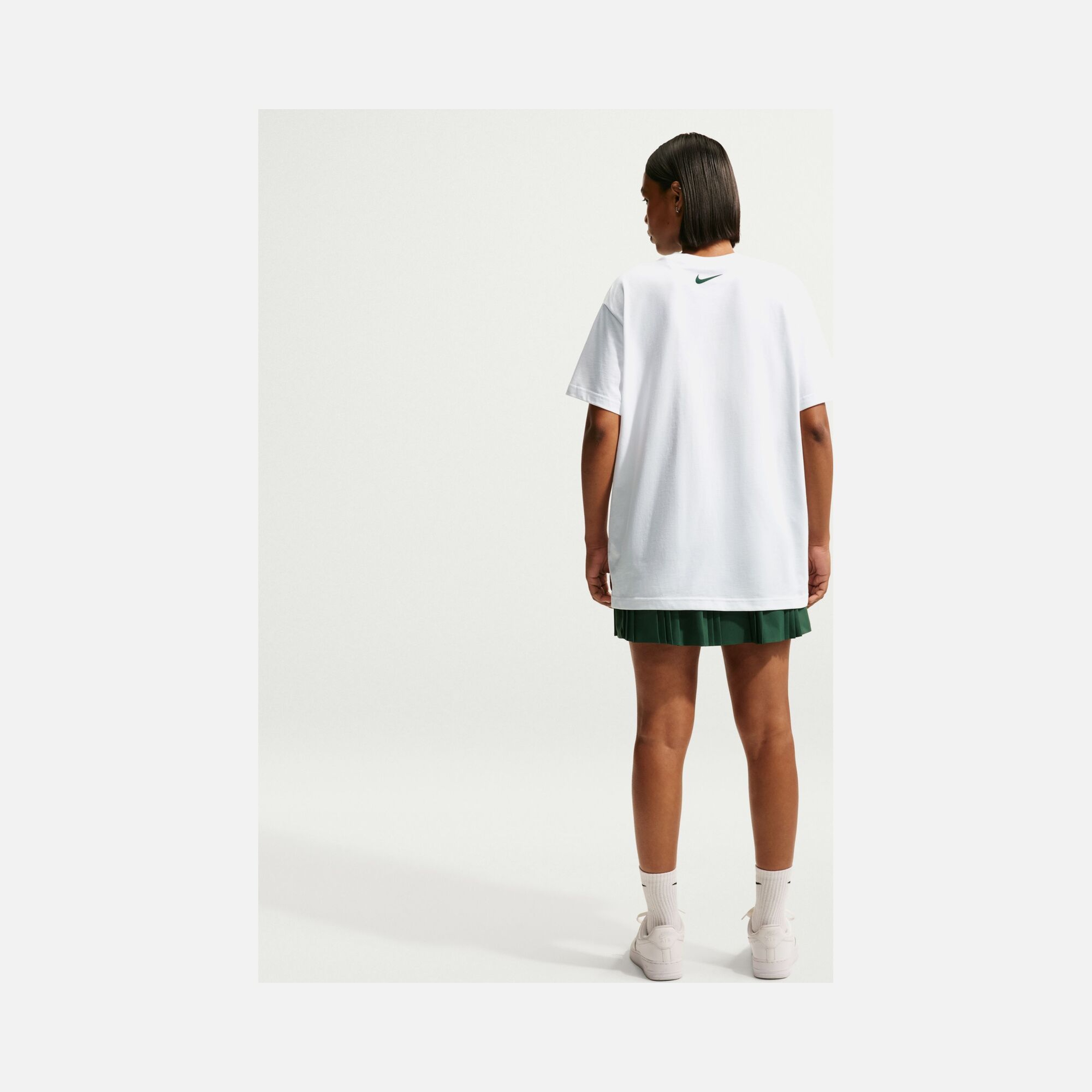 Nike Flower Shop Boyfriend Fit Kadın Tişört