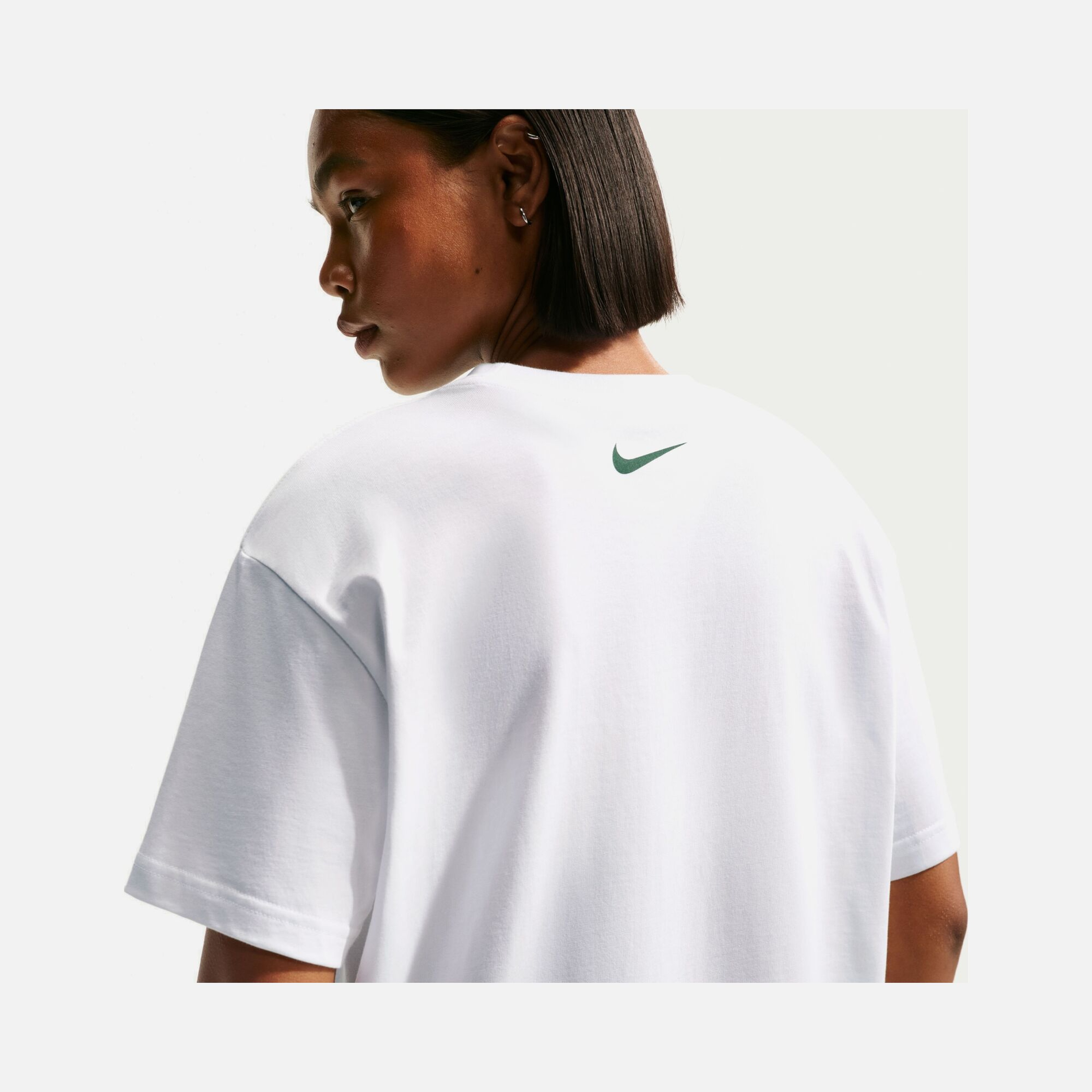 Nike Flower Shop Boyfriend Fit Kadın Tişört