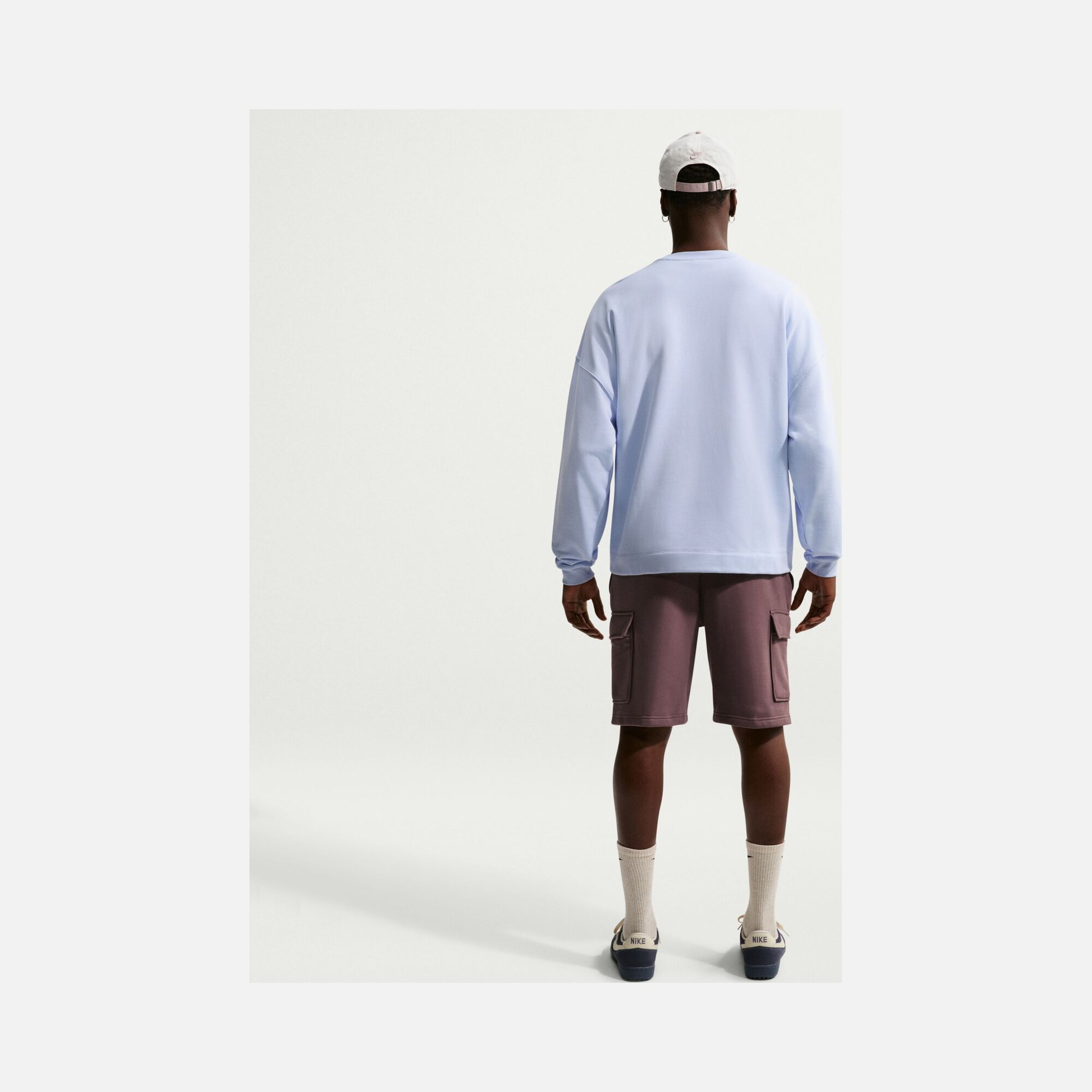 Nike Sportswear Club Oversized French-Terry Crew Sweatshirt