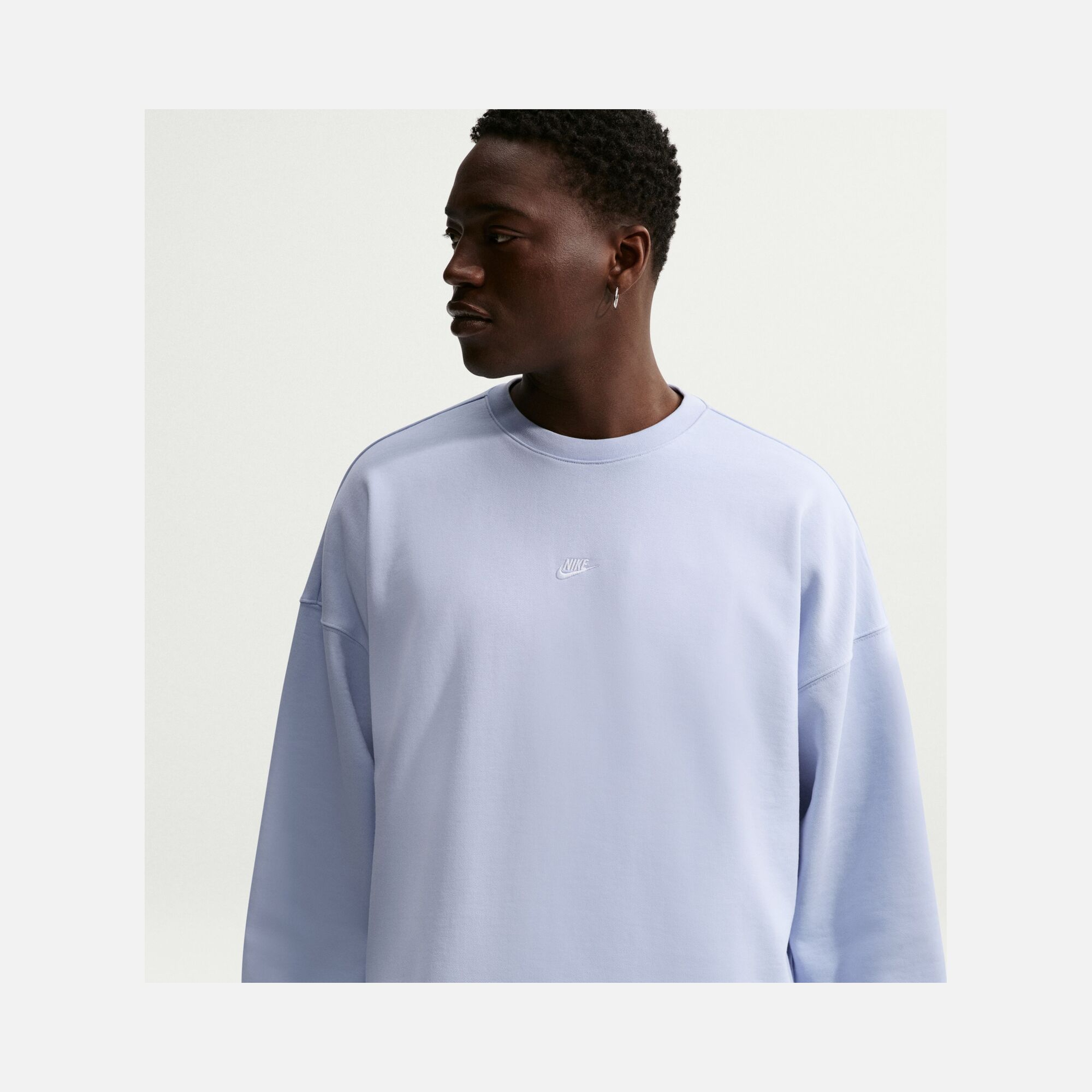 Nike Sportswear Club Oversized French-Terry Crew Sweatshirt