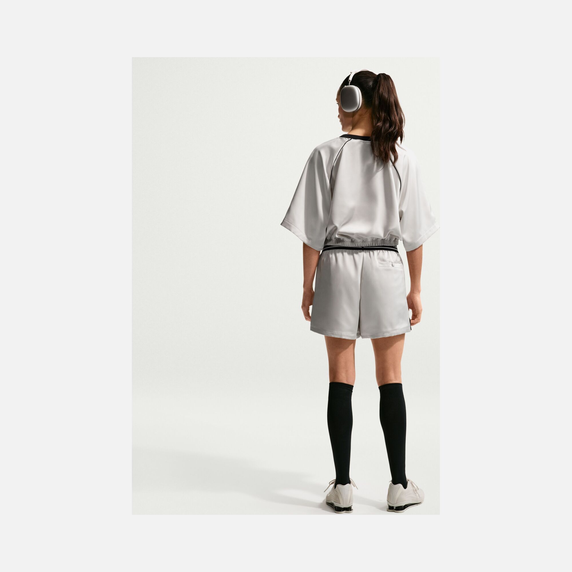 Nike Sportswear Offline Woven Satin Kadın Tişört