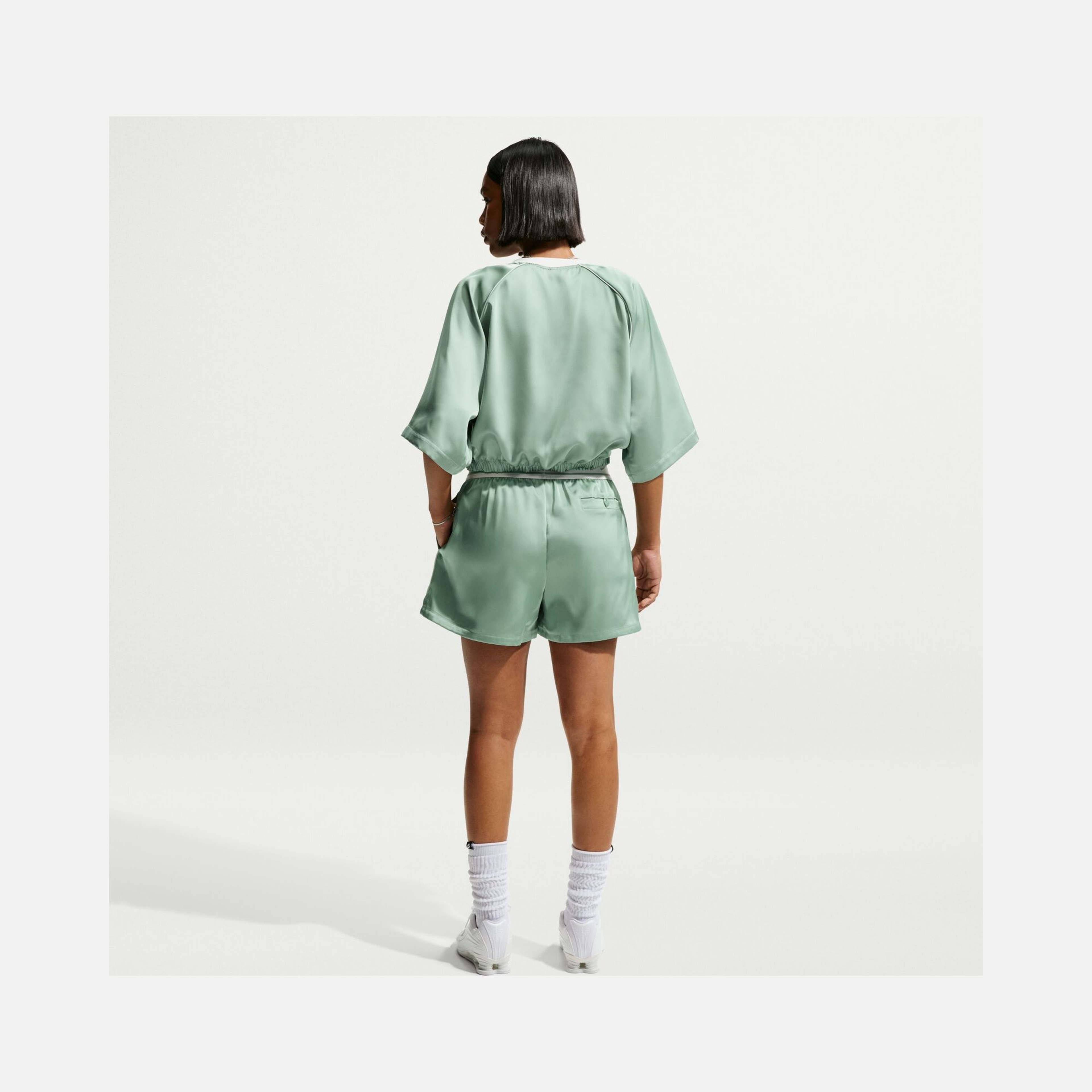 Nike Sportswear Offline Woven Satin Kadın Tişört