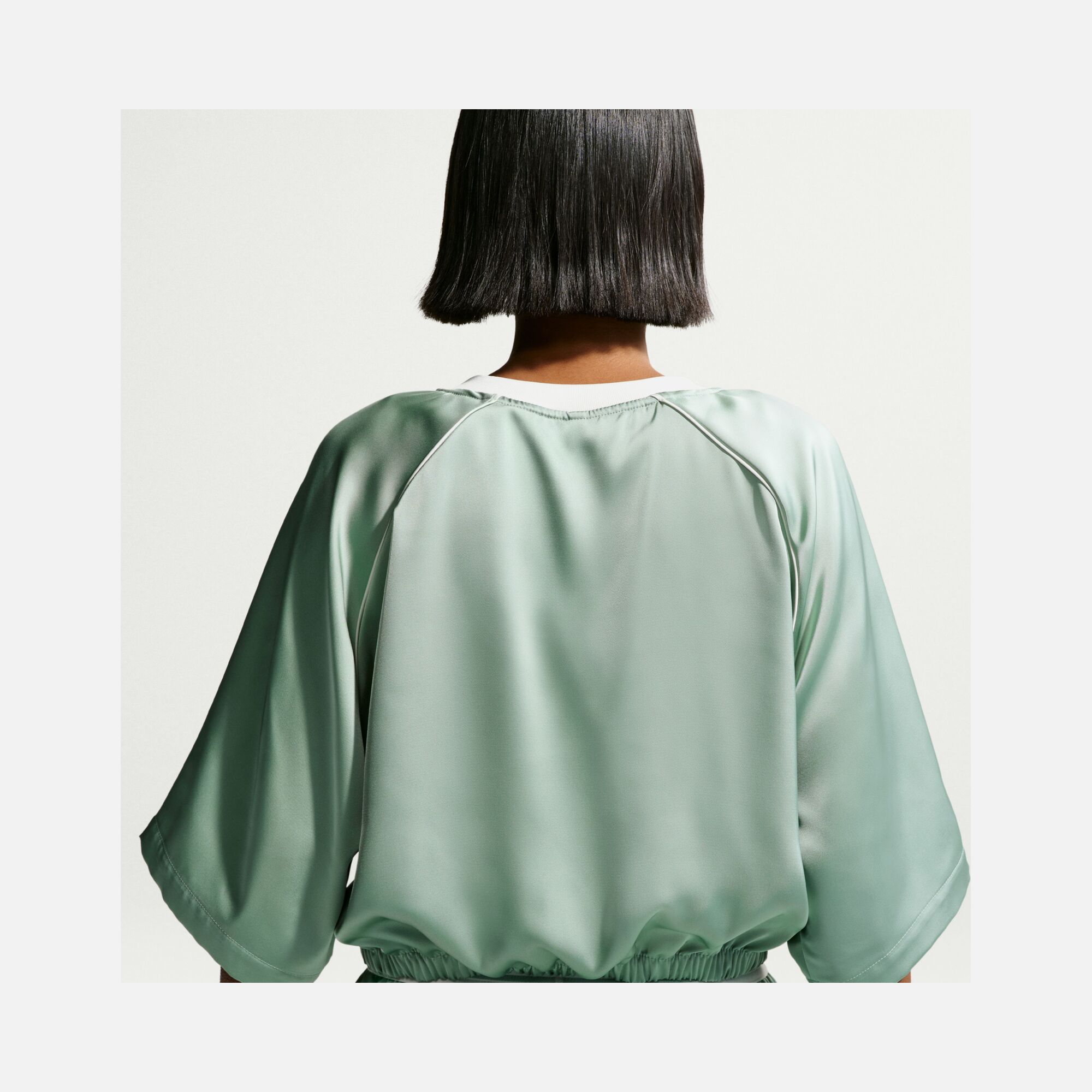 Nike Sportswear Offline Woven Satin Kadın Tişört