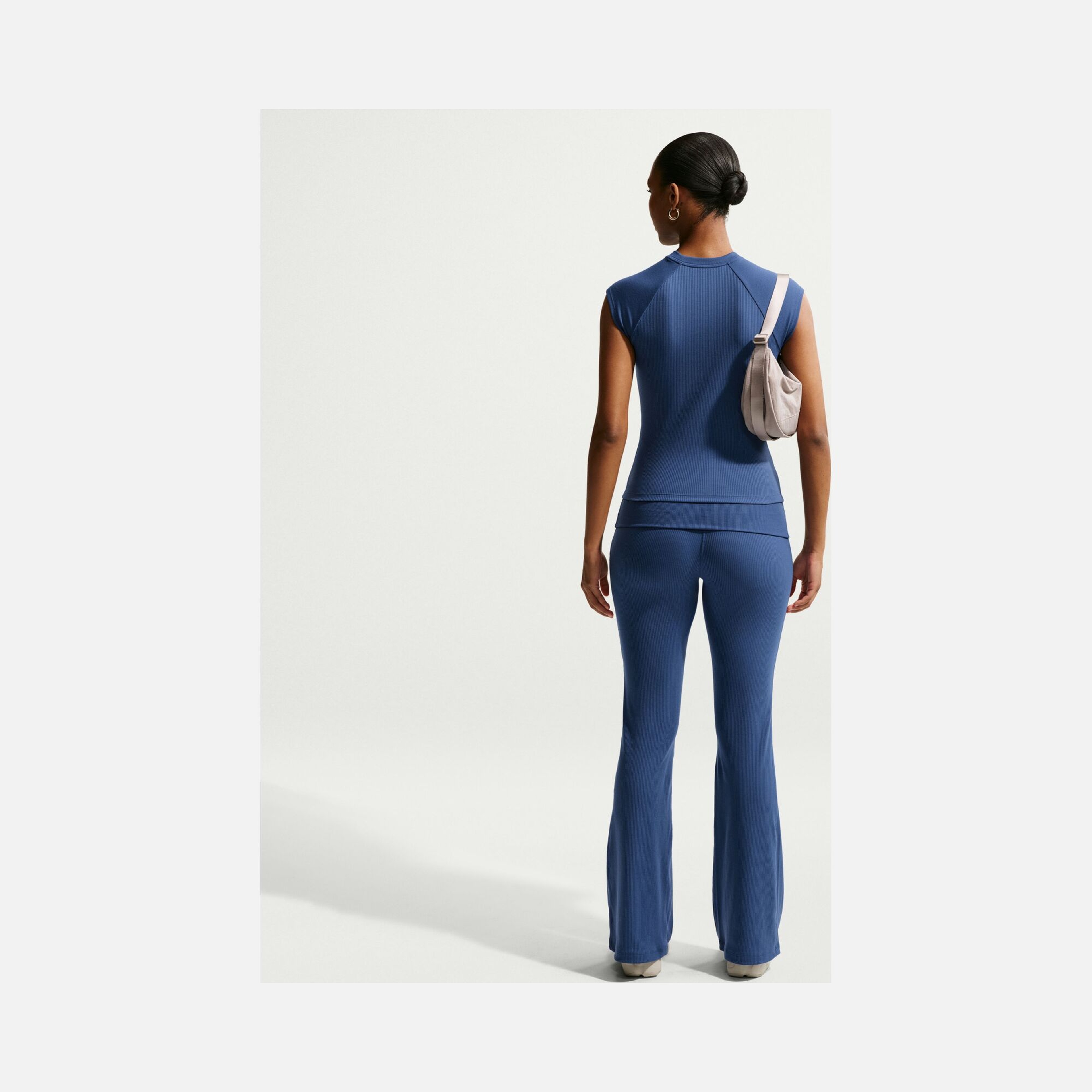 Nike Nsw Chill Knit Rib Ss Top Kadın Tişört