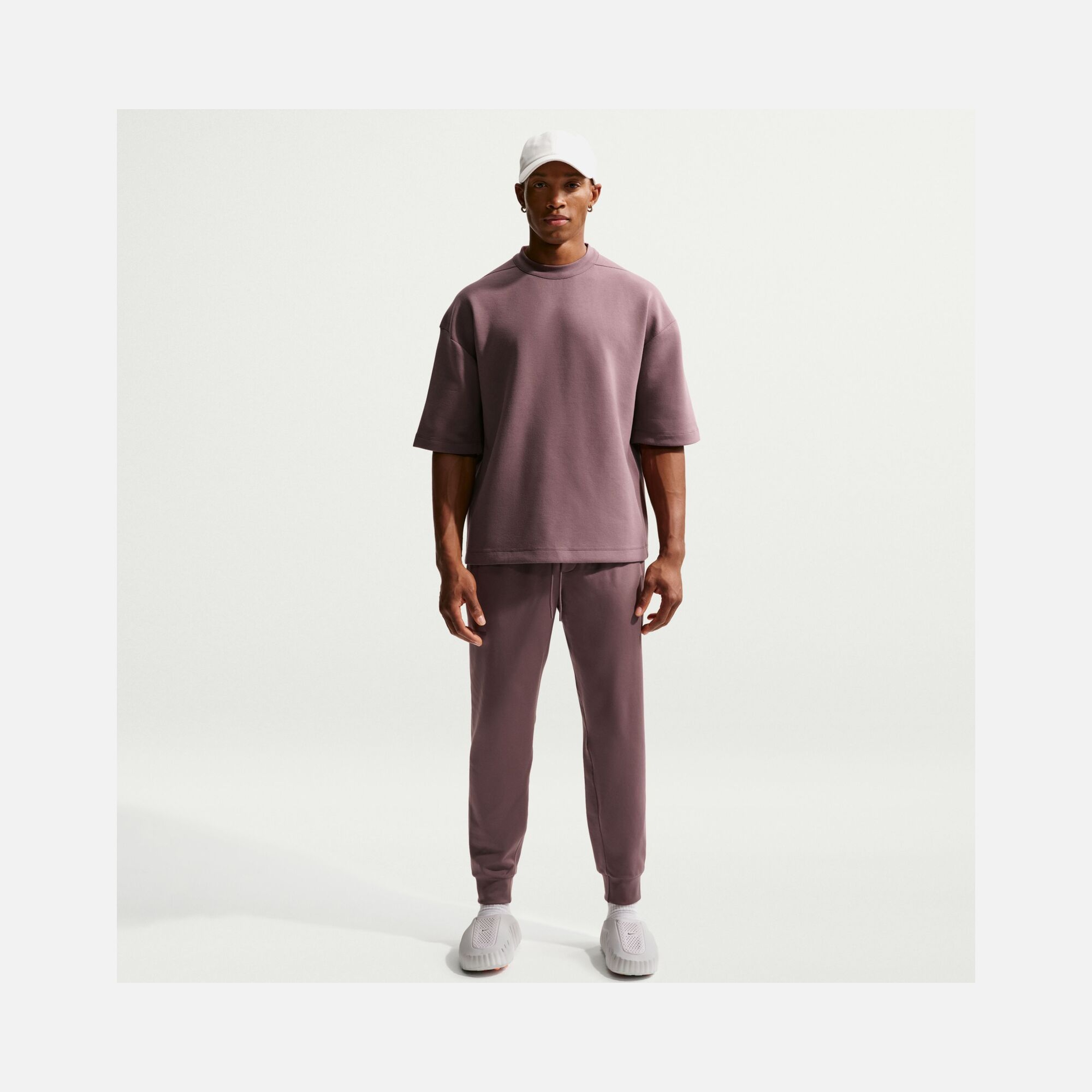 Nike ImpossiblySoft Dri-FIT 24/7 Erkek Tişört