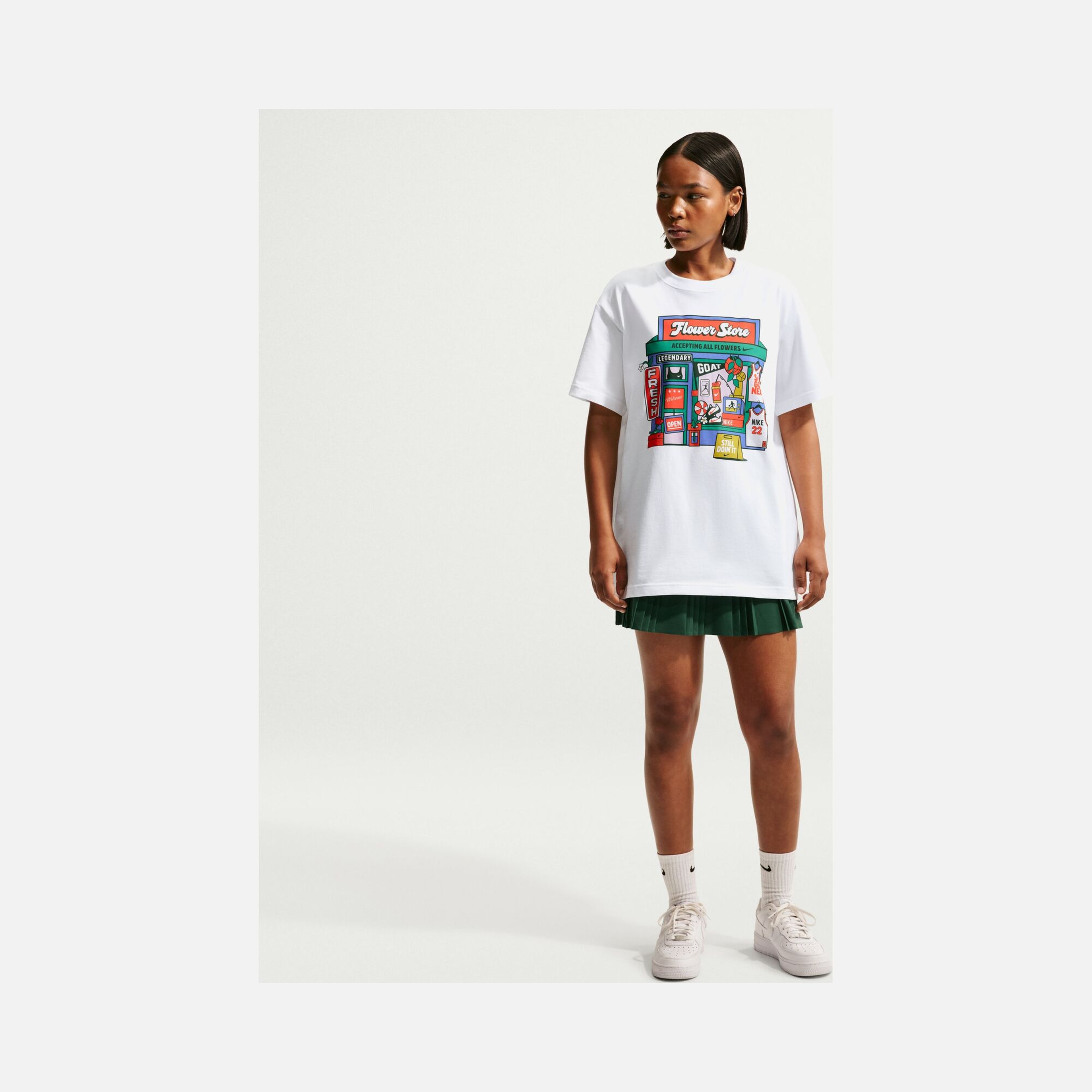 Nike Flower Shop Boyfriend Fit Kadın Tişört