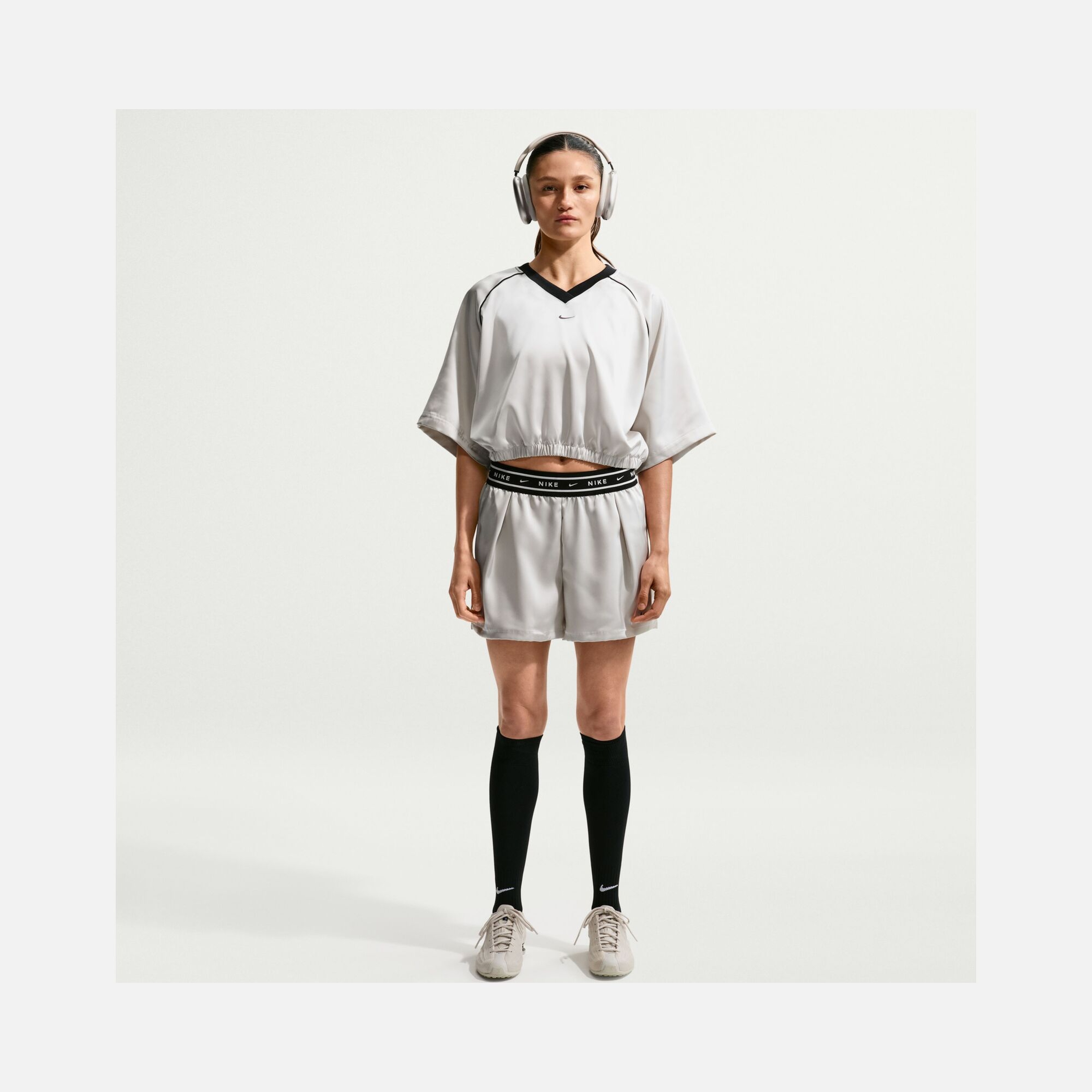 Nike Sportswear Offline Woven Satin Kadın Tişört