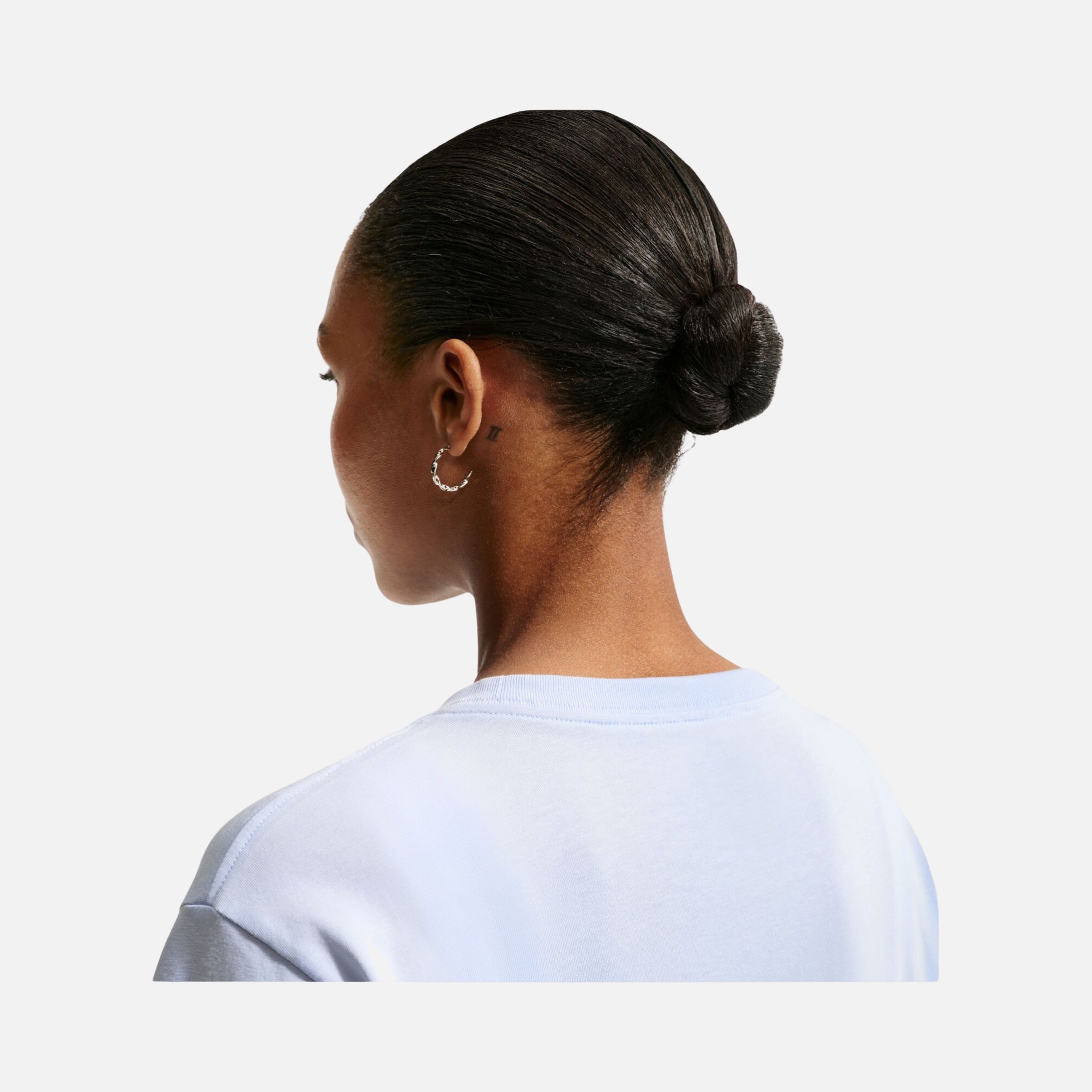 Nike Sportswear Classic Kadın Tişört