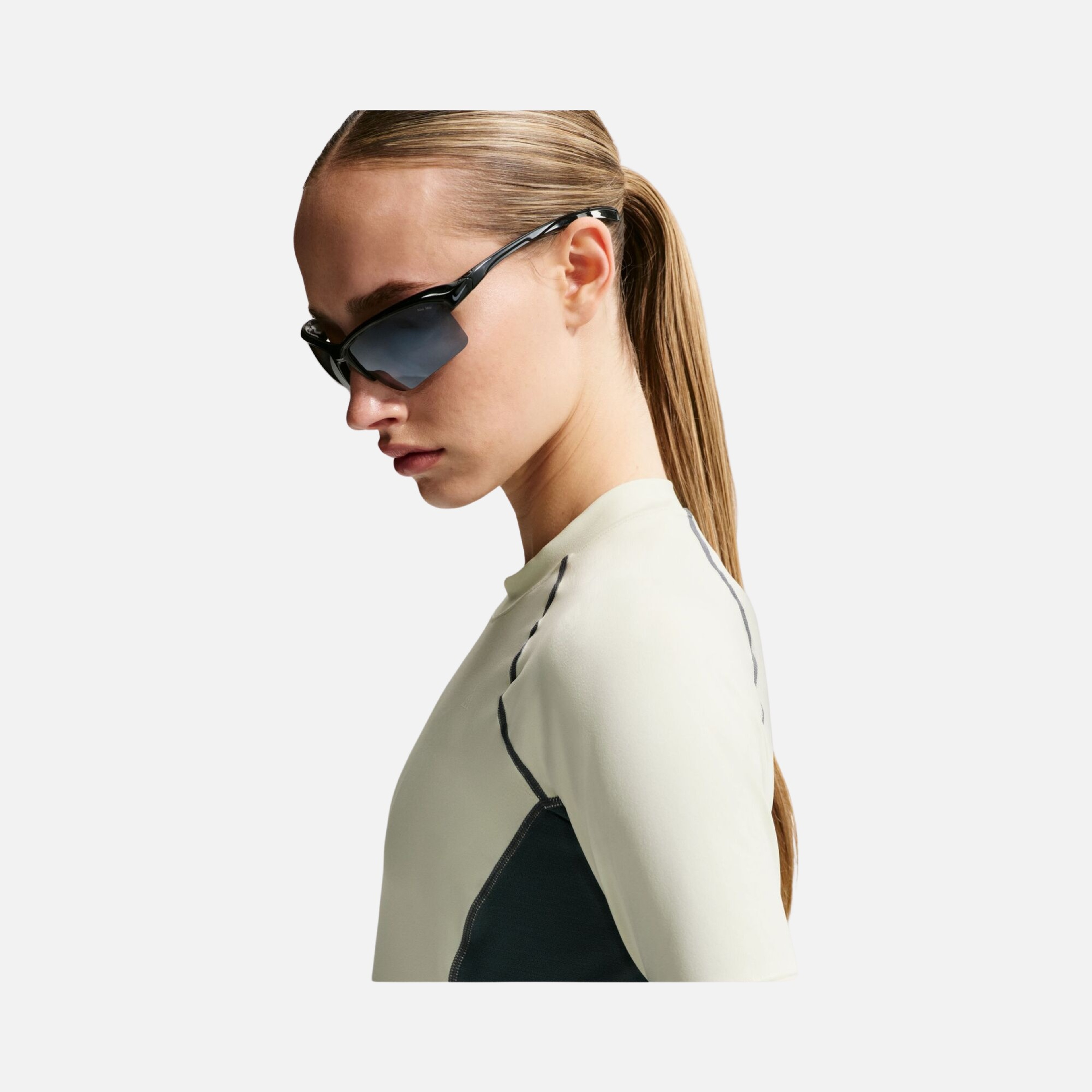 Nike ACG Dri-FIT Wildsee Baselayer Kadın Tişört