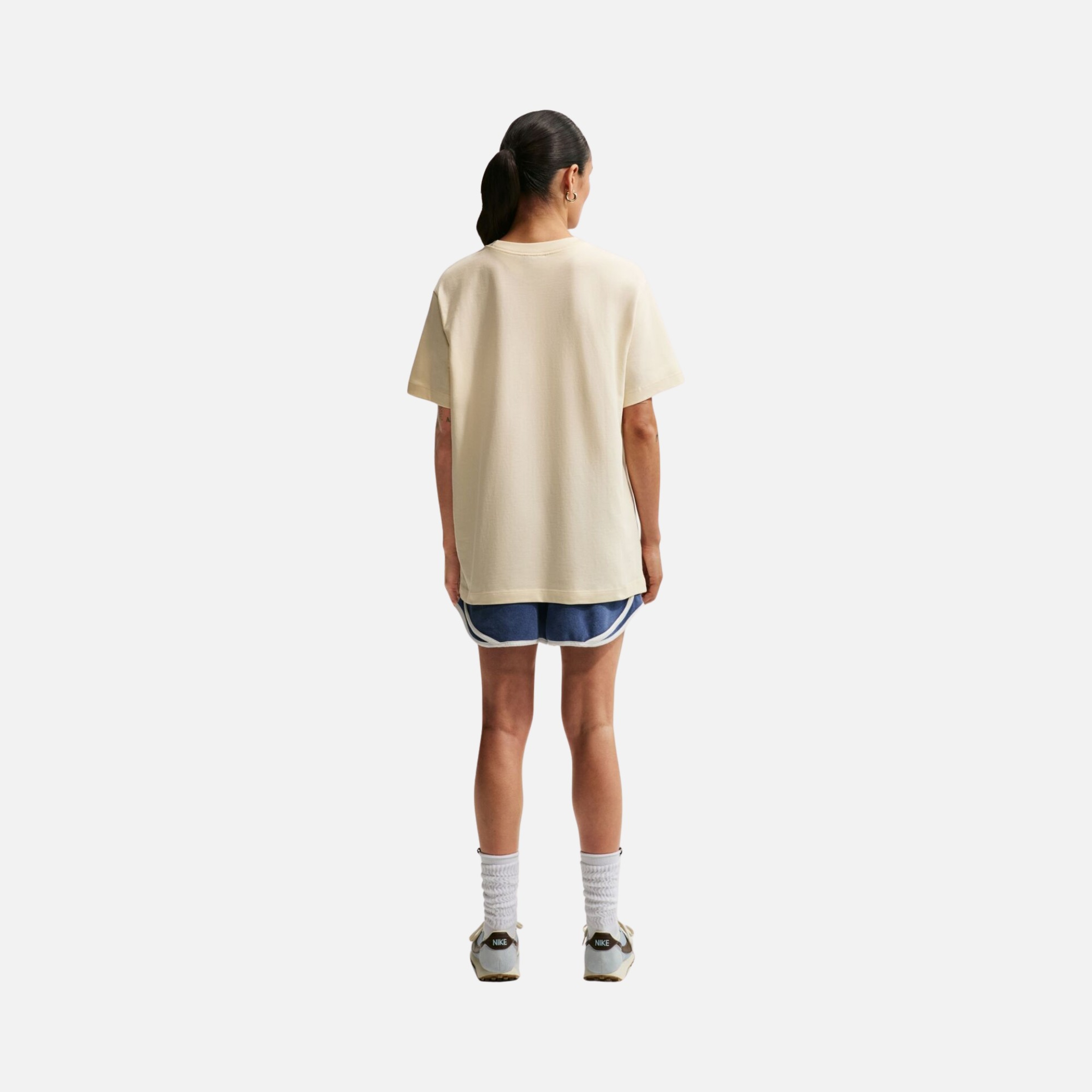 Nike Sportswear Trend Boxy Oversize Kadın Tişört