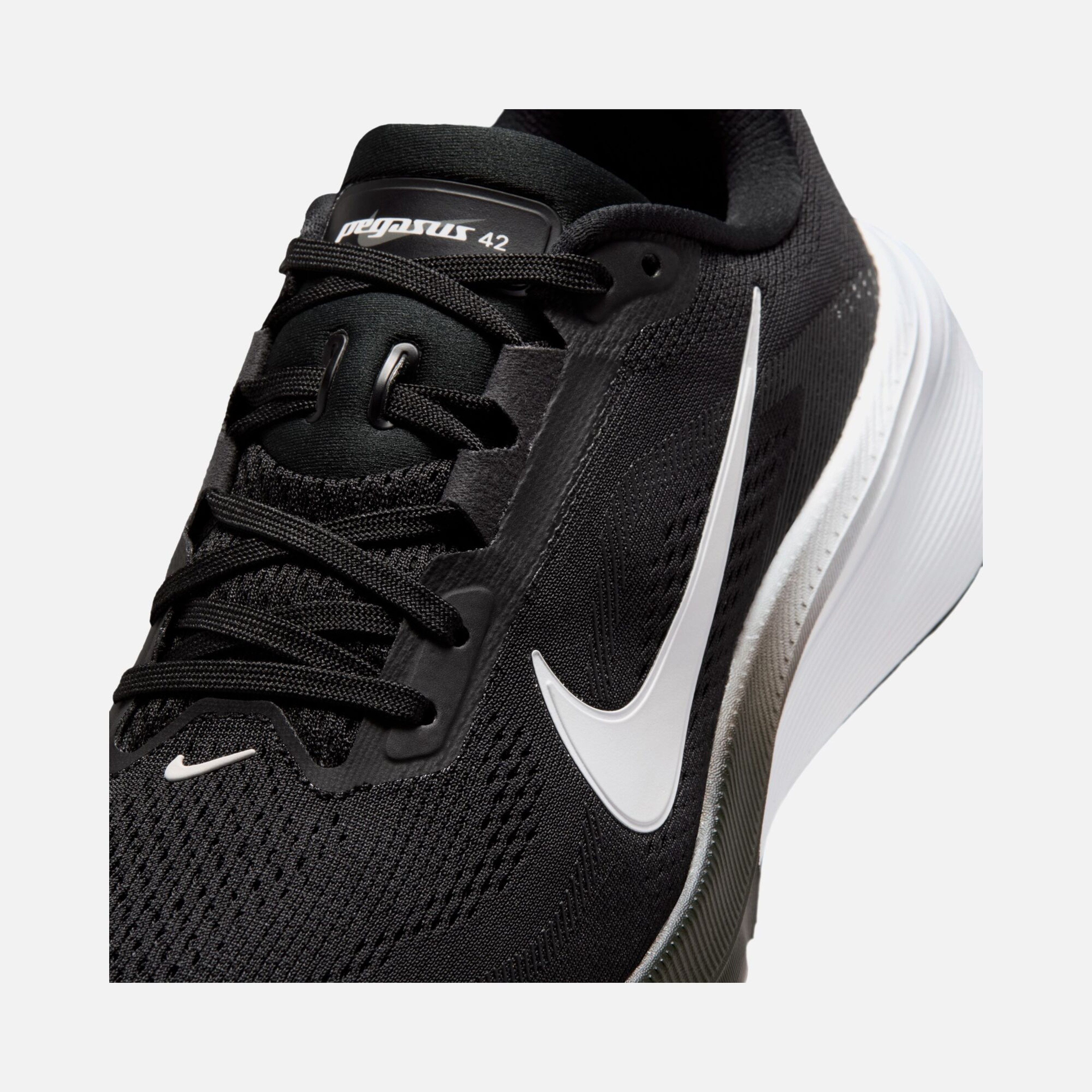 Nike Air Zoom Pegasus 42 Kadın Koşu Ayakkabısı