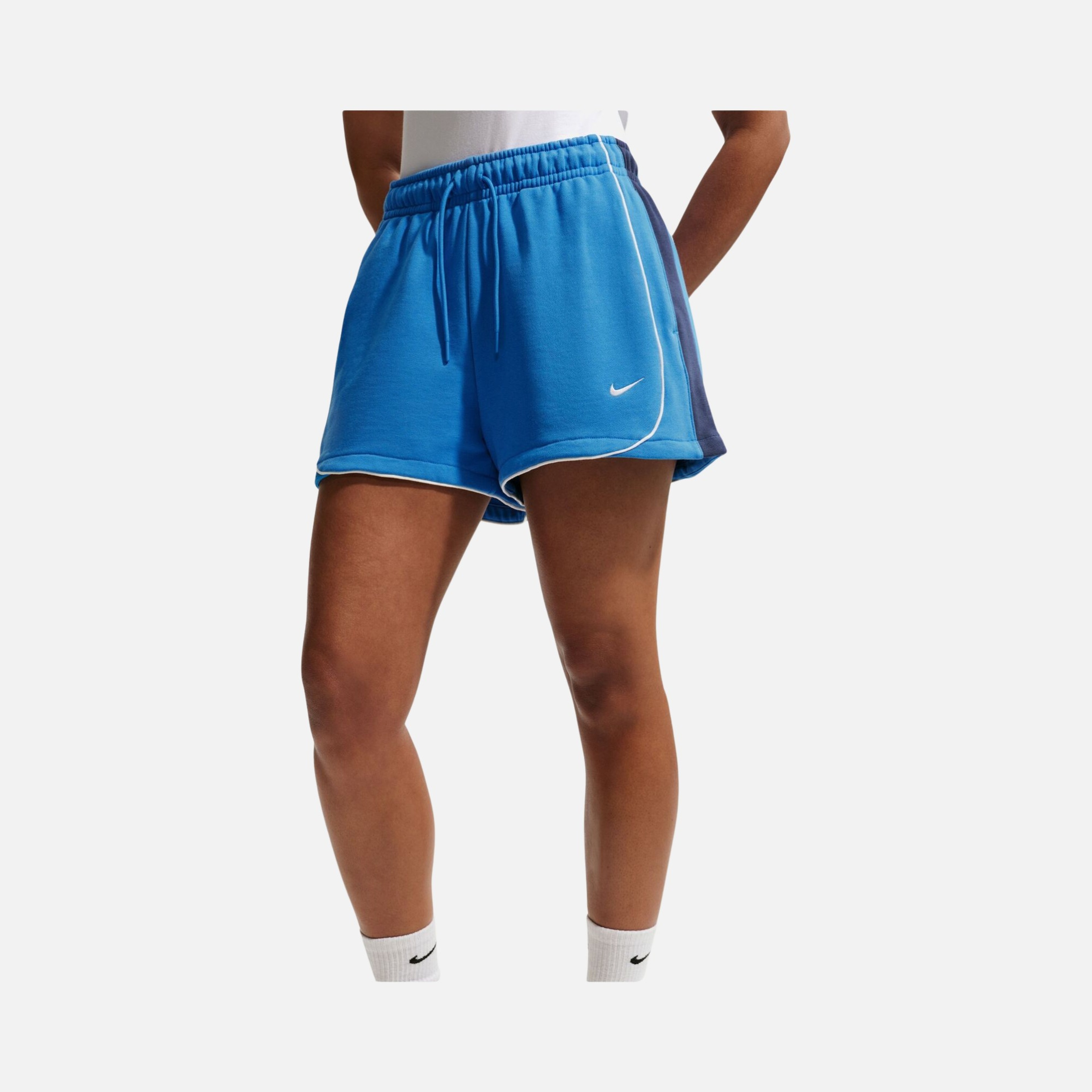 Nike Sportswear Street Grafik Mid-Rise Fleece Kadın Şort