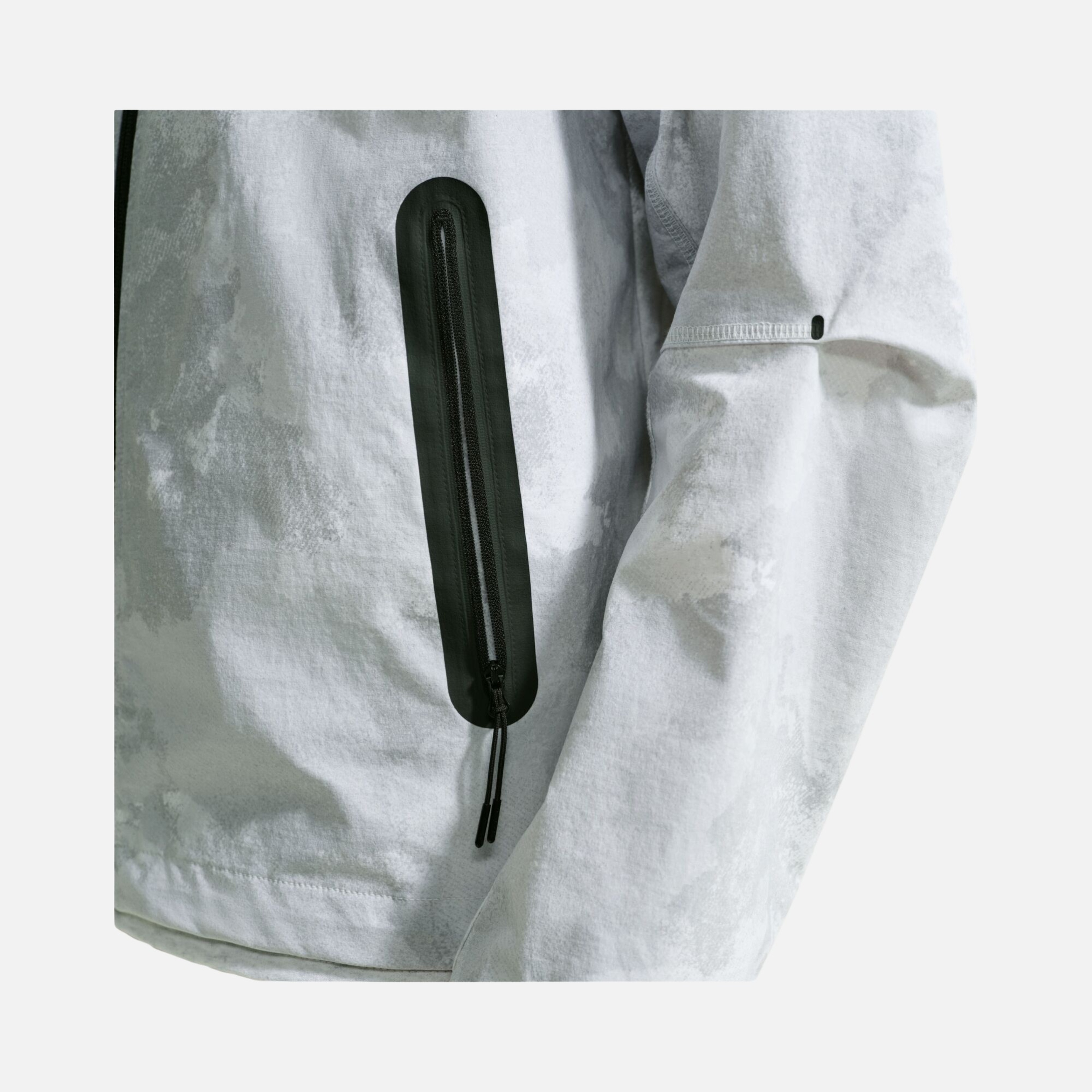 Nike Dri-FIT Tech Woven AOP Water-Repellent Erkek Ceket