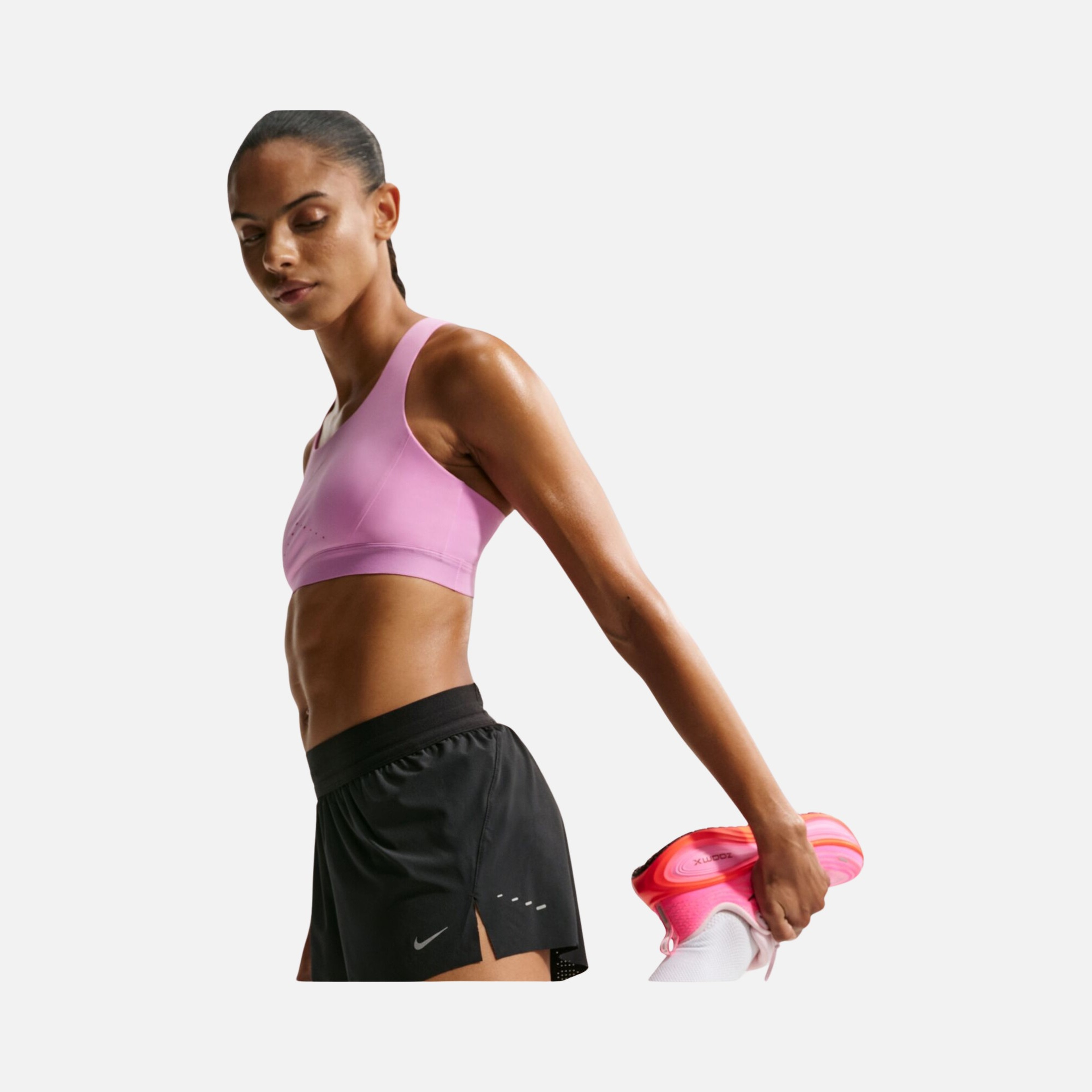 Nike Swift Breathe Kadın Şort