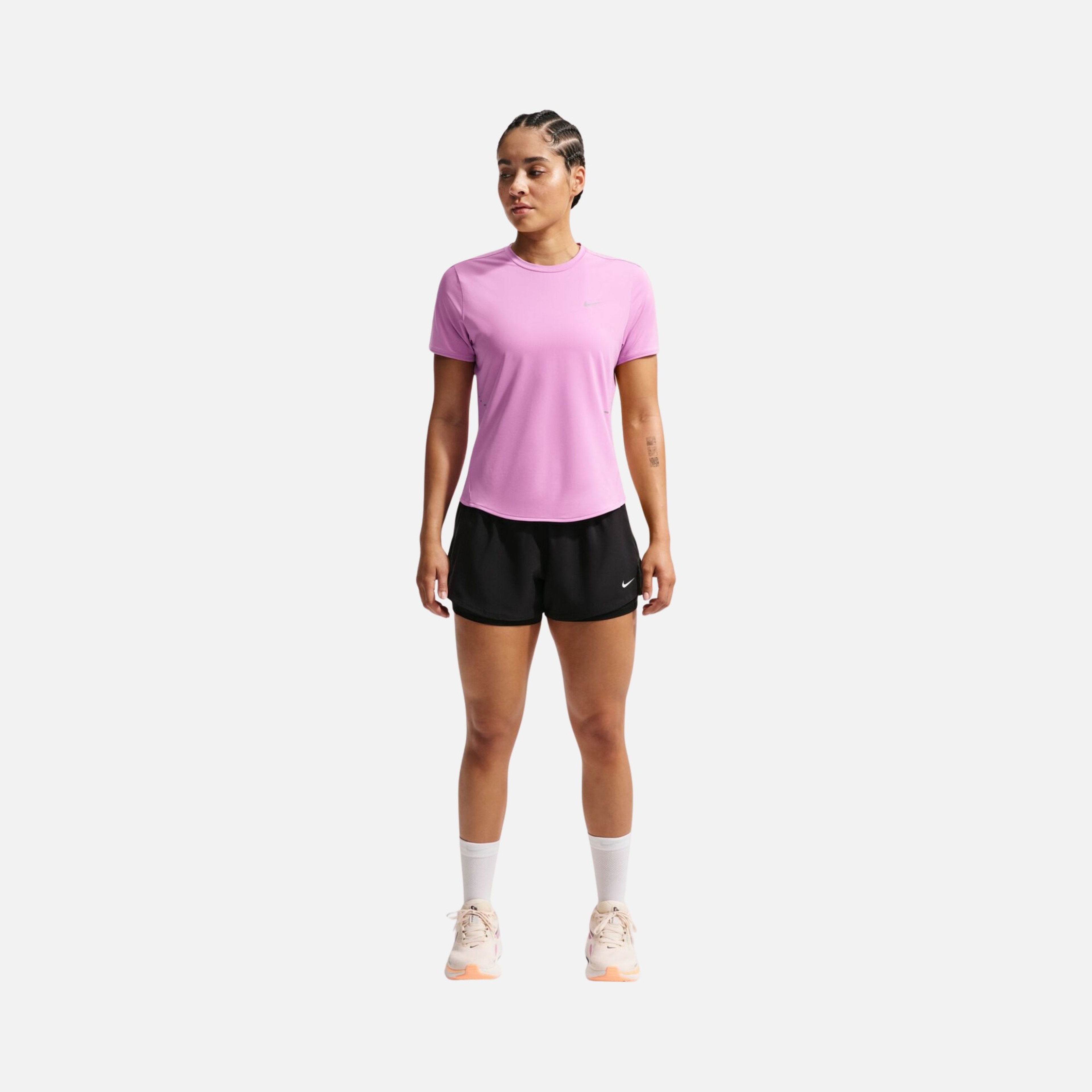 Nike Swift Dri-Fit Running Short-Sleeve Kadın Tişört