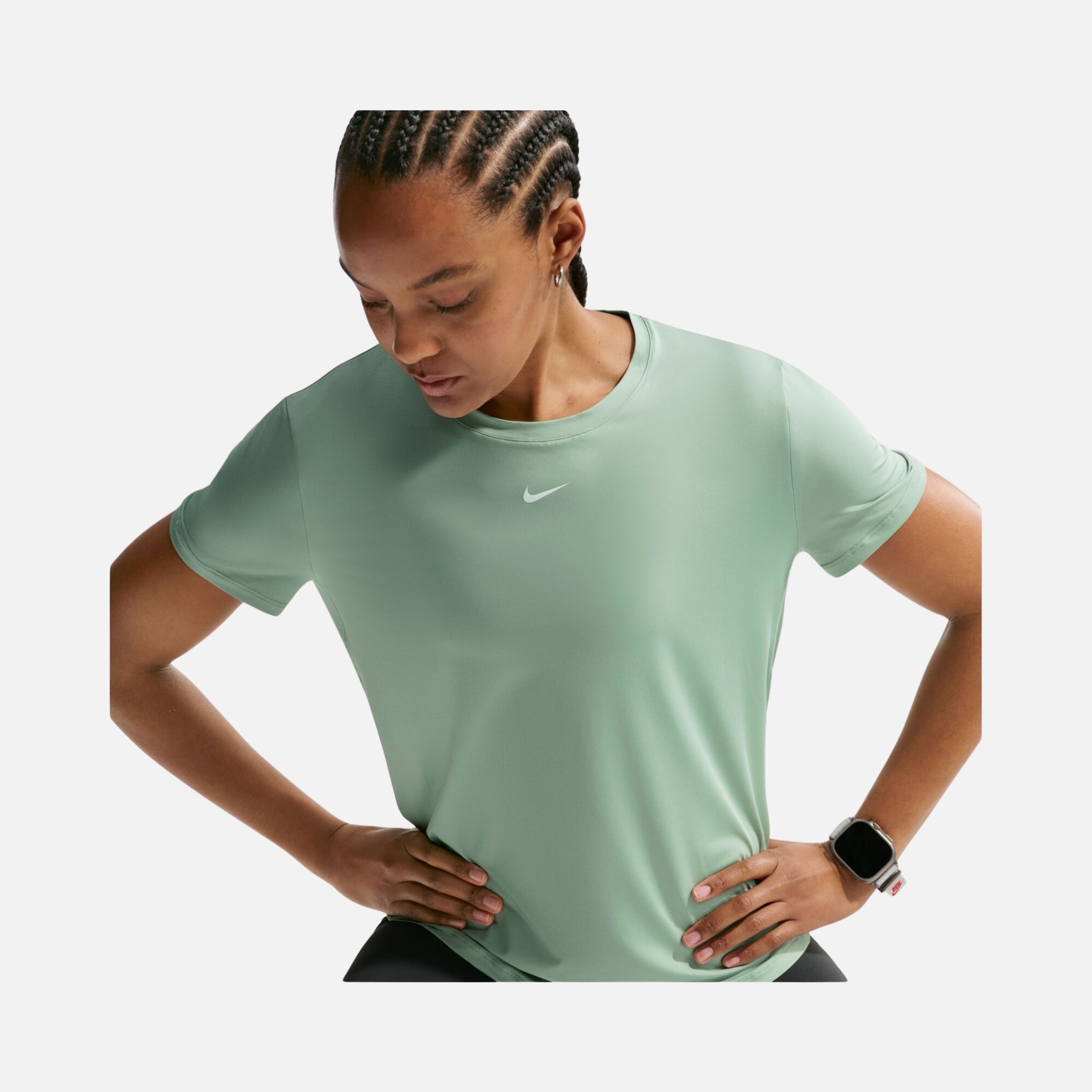 Nike One Classic Dri-Fit Short-Sleeve Training Kadın Tişört