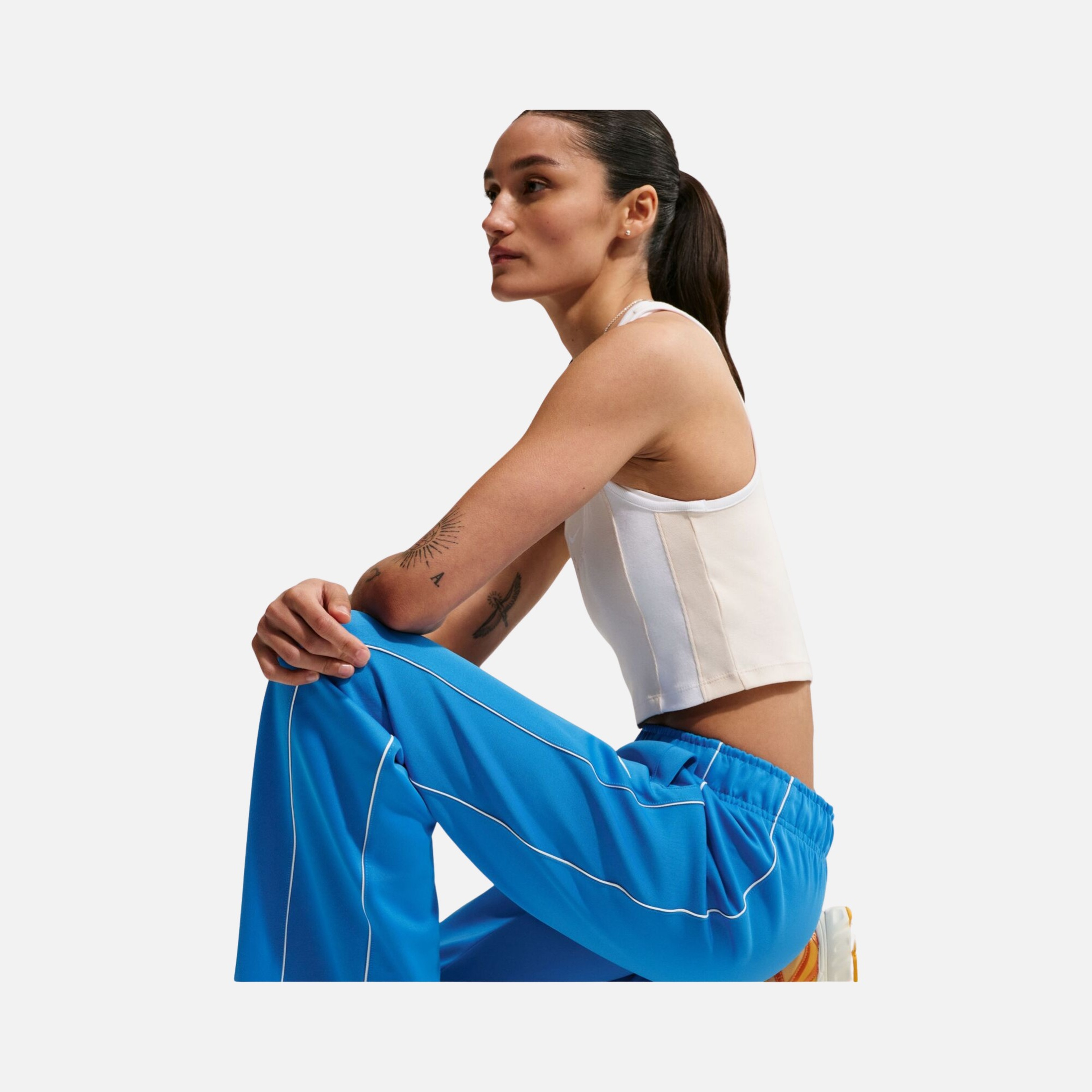 Nike Sportswear Essentials Windrunner Mid-Rise Slim Poly Knit Kadın Eşofman Altı