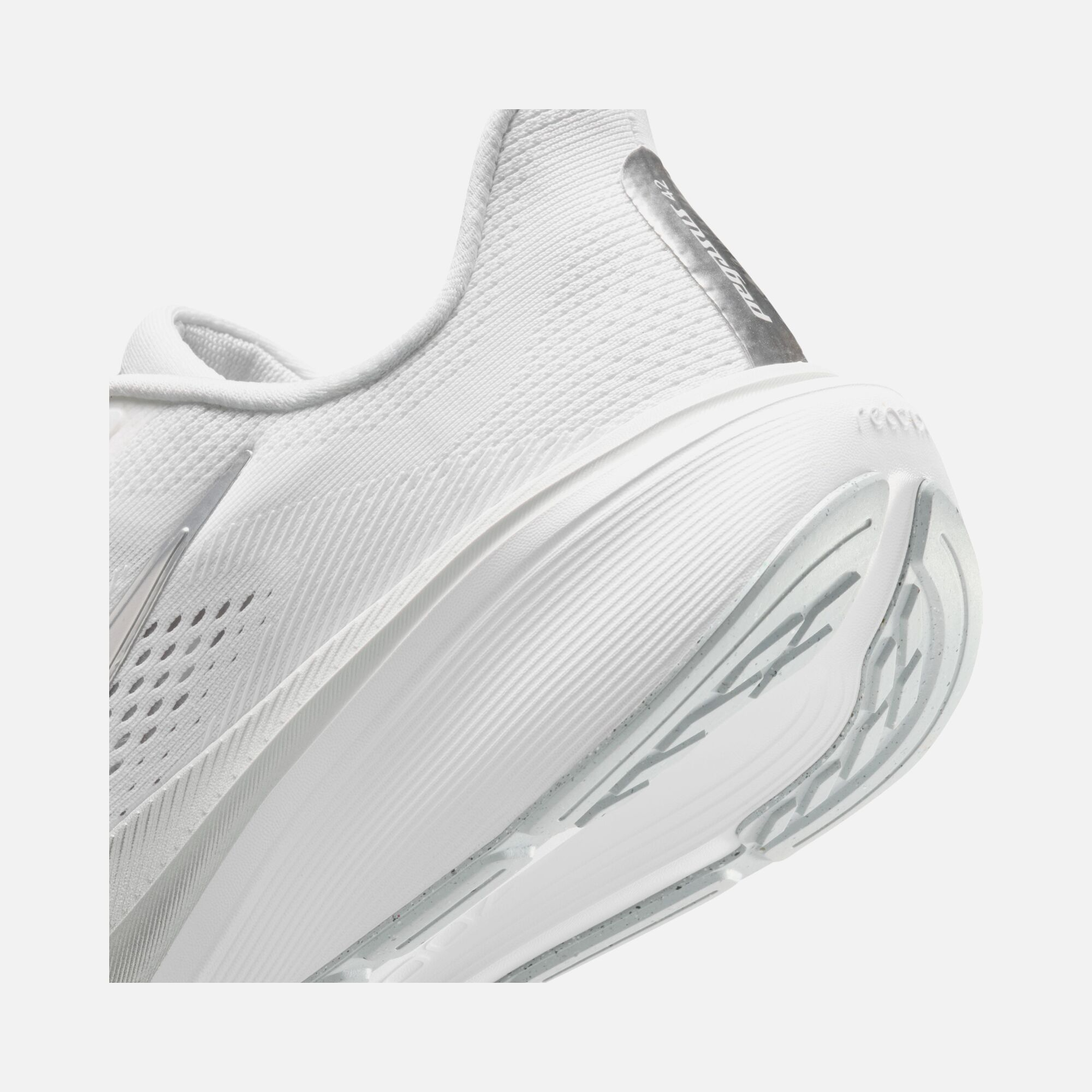 Nike Air Zoom Pegasus 42 Kadın Koşu Ayakkabısı