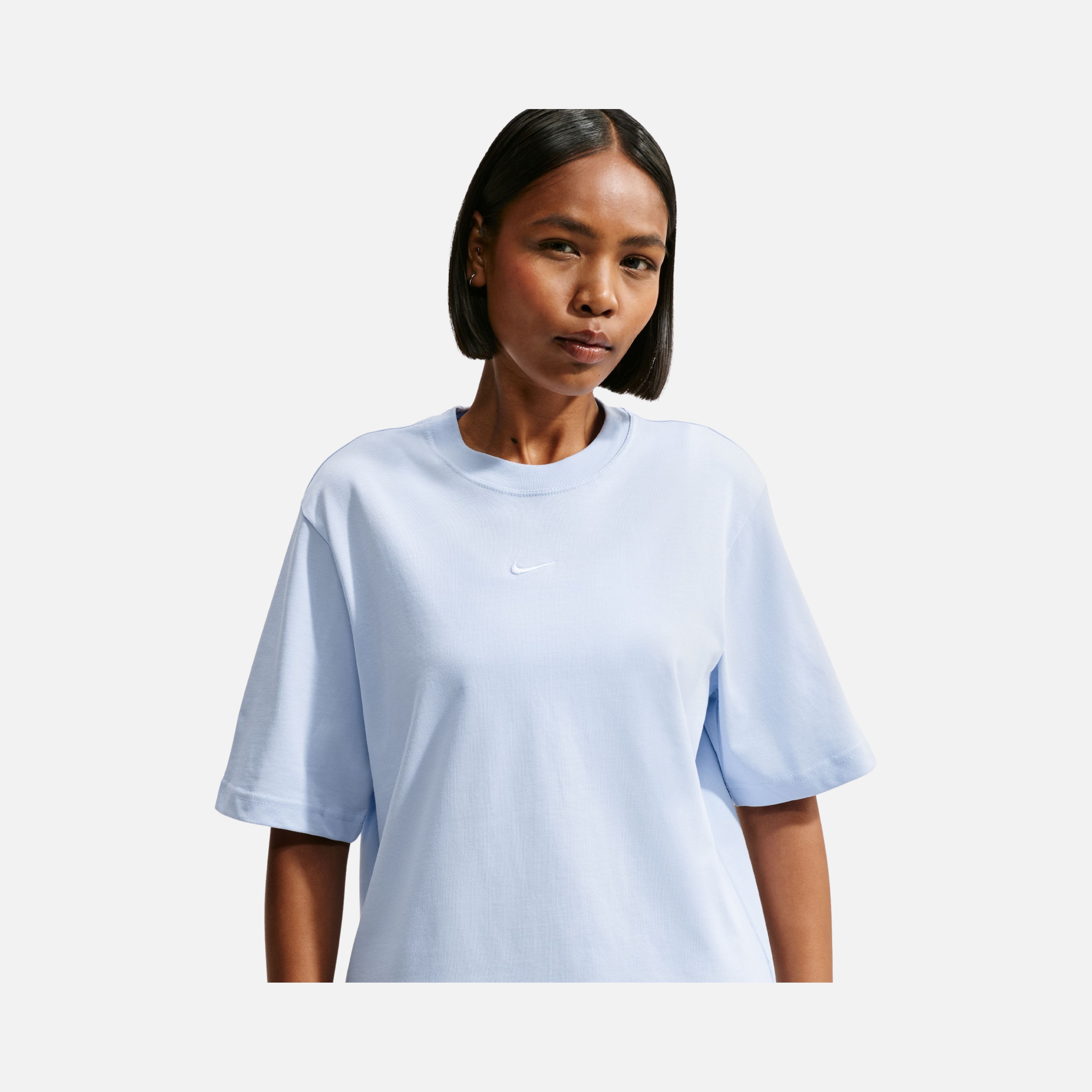Nike Sportswear Essentials Boxy Kadın Tişört