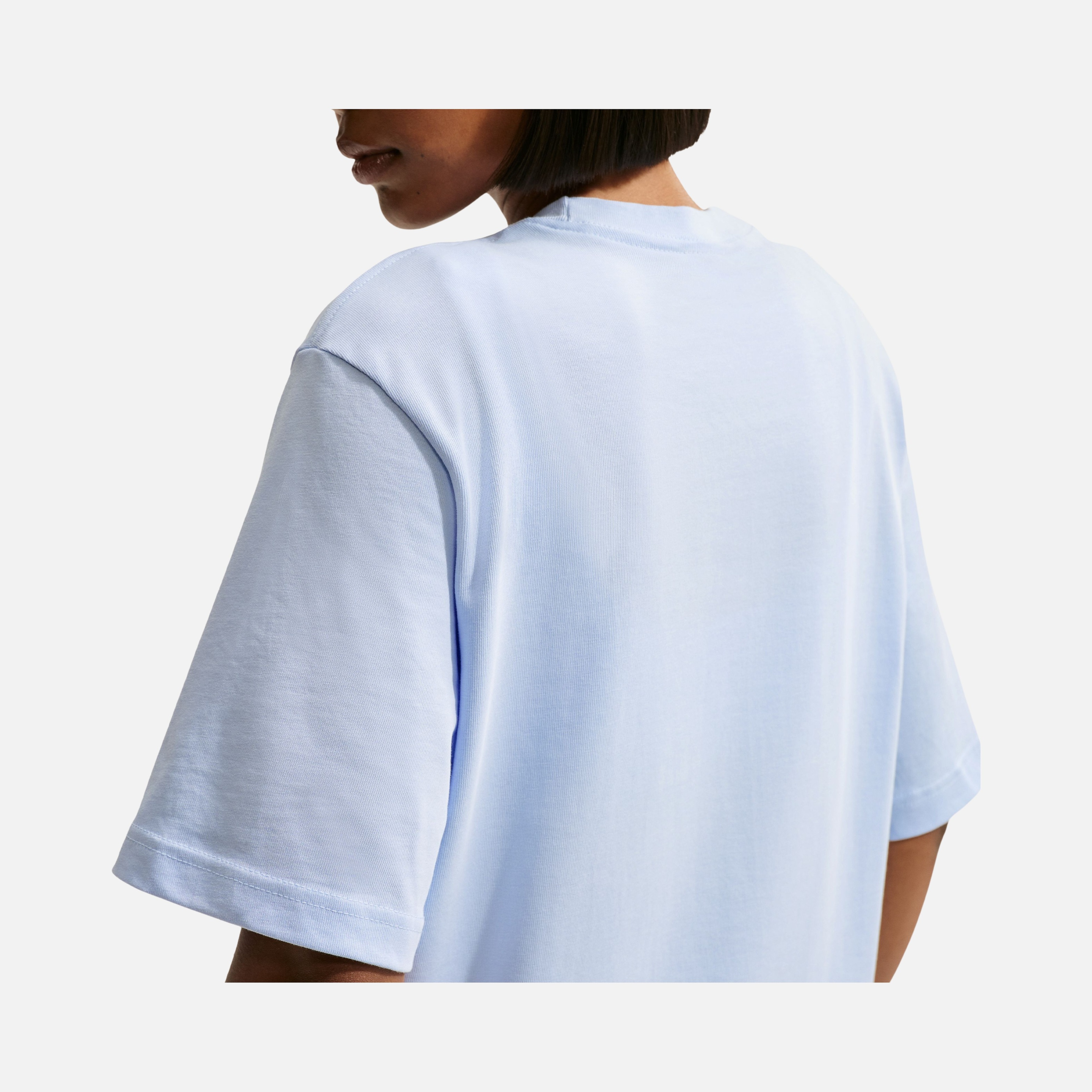 Nike Sportswear Essentials Boxy Kadın Tişört