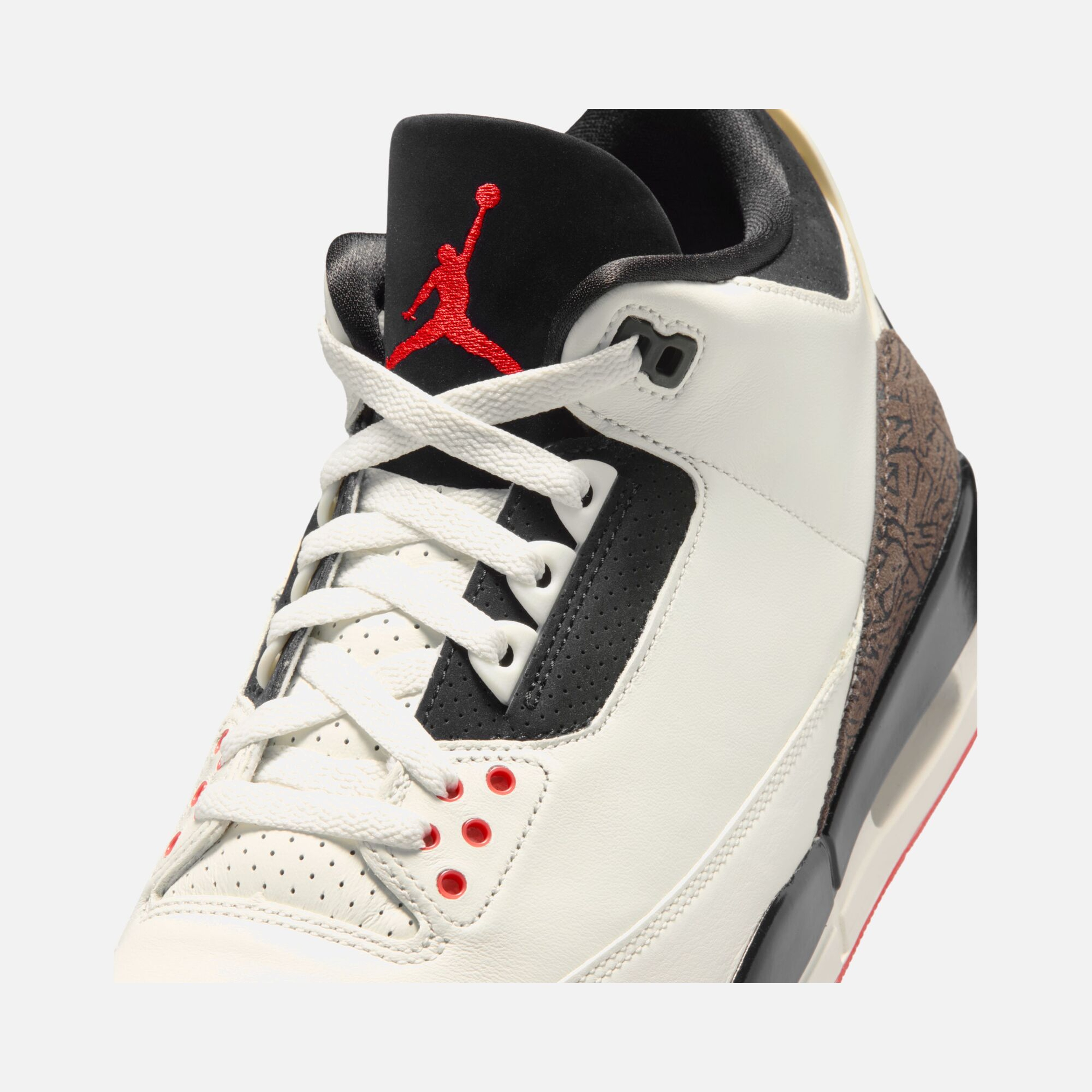 Nike Air Jordan 3 Retro Erkek Spor Ayakkabı