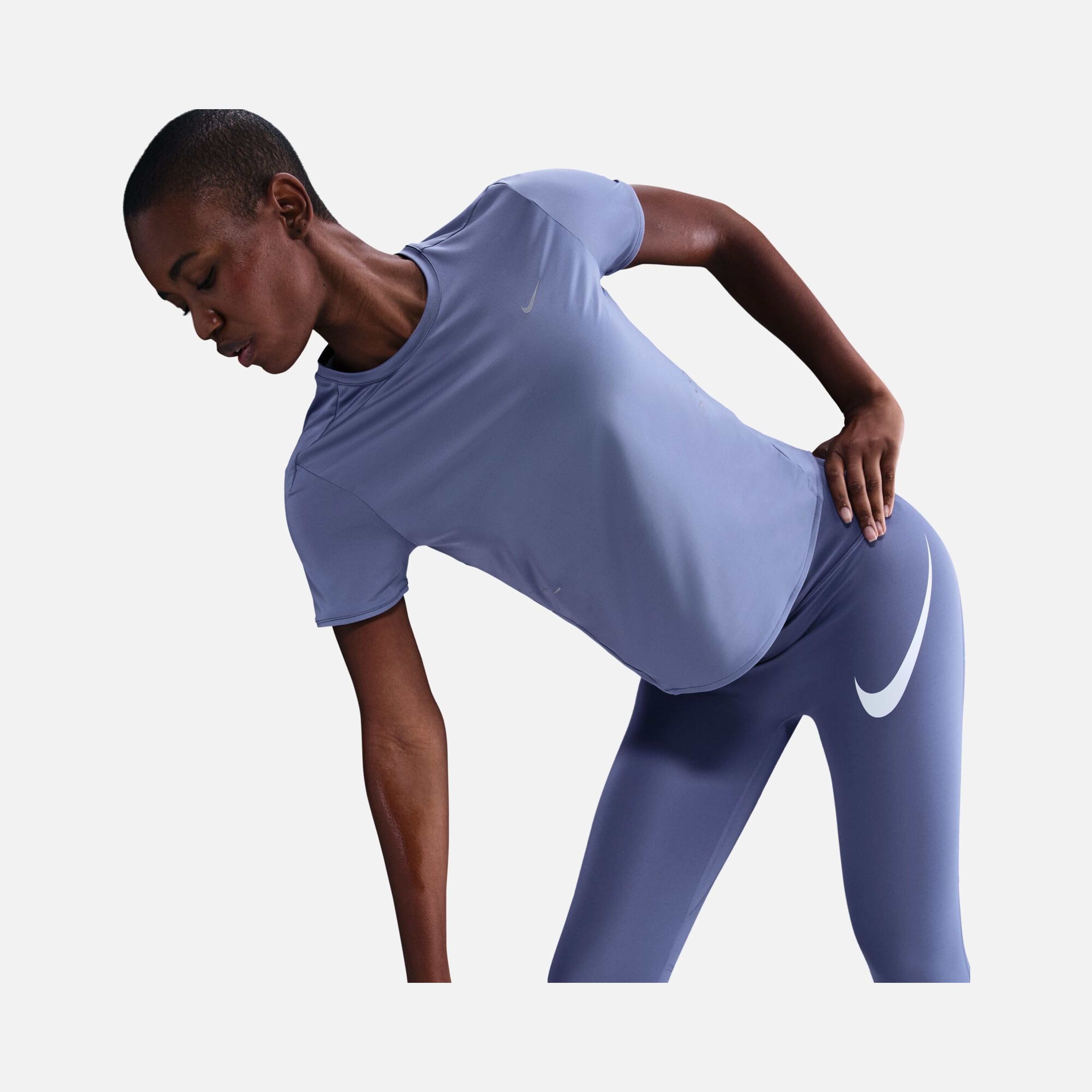 Nike Swift Dri-Fit Running Short-Sleeve Kadın Tişört