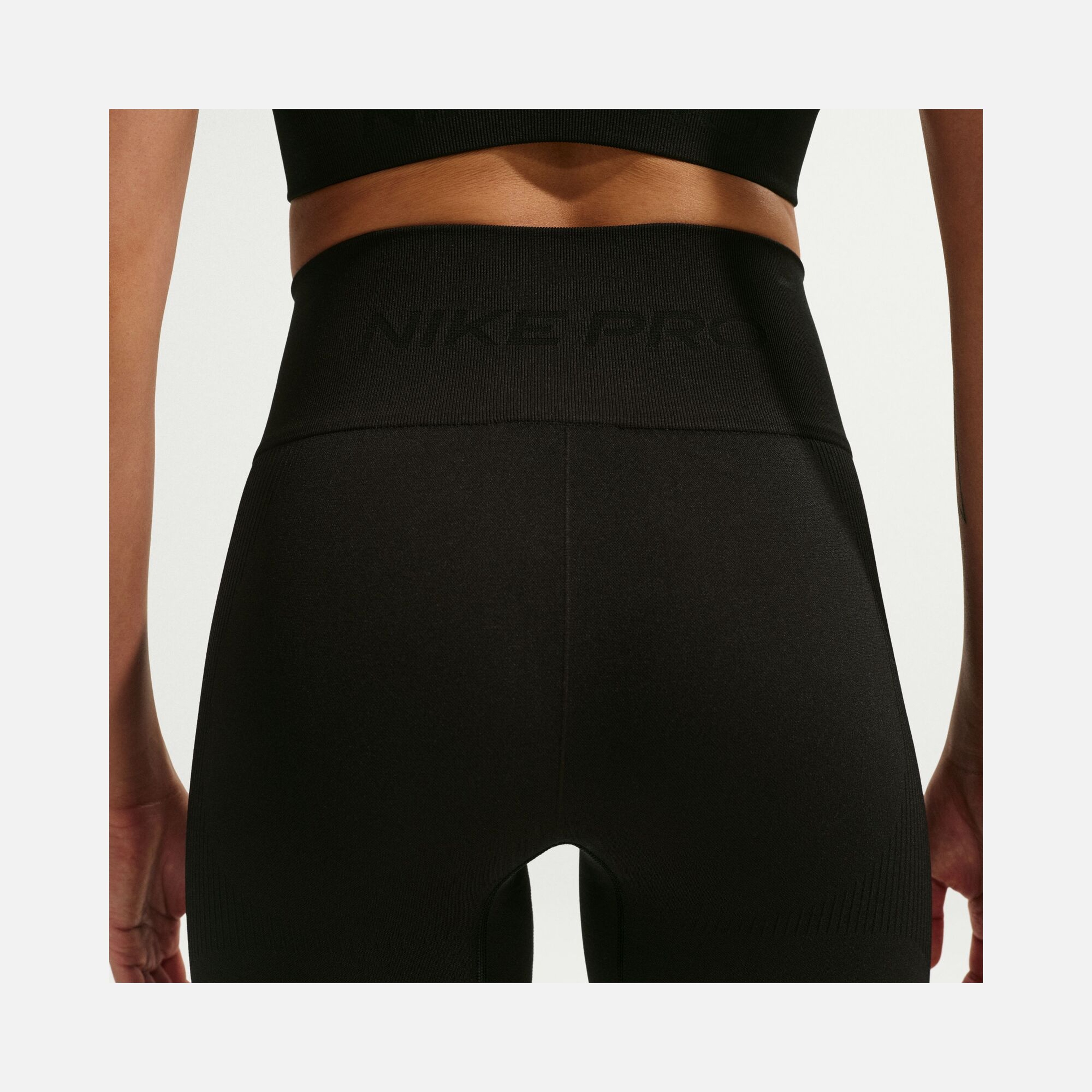 Nike Pro Dri-Fit Seamless High Rise 5 In Kadın Şort