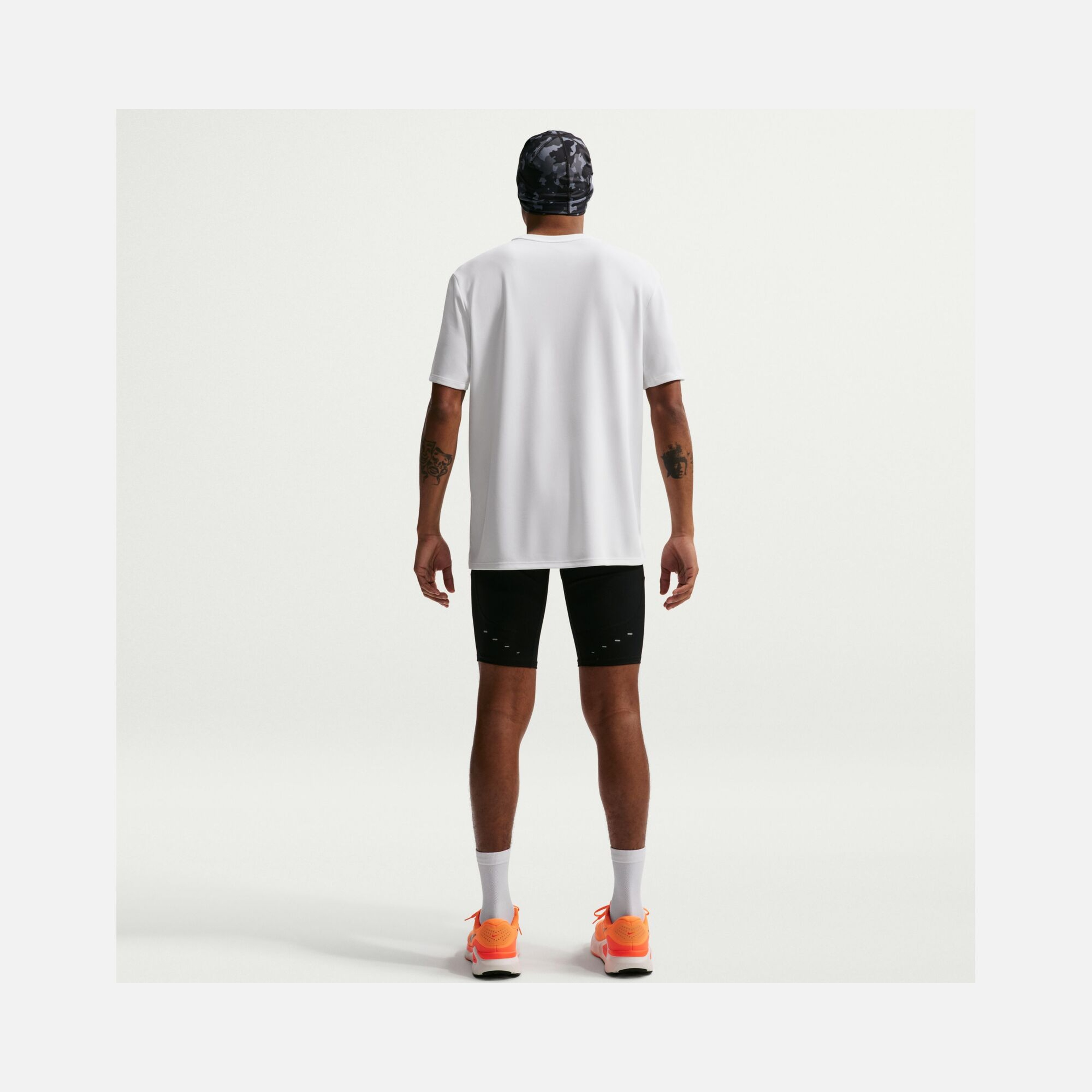 Nike Miler Dri-FIT UV-Protection Short-Sleeve Erkek Tişört