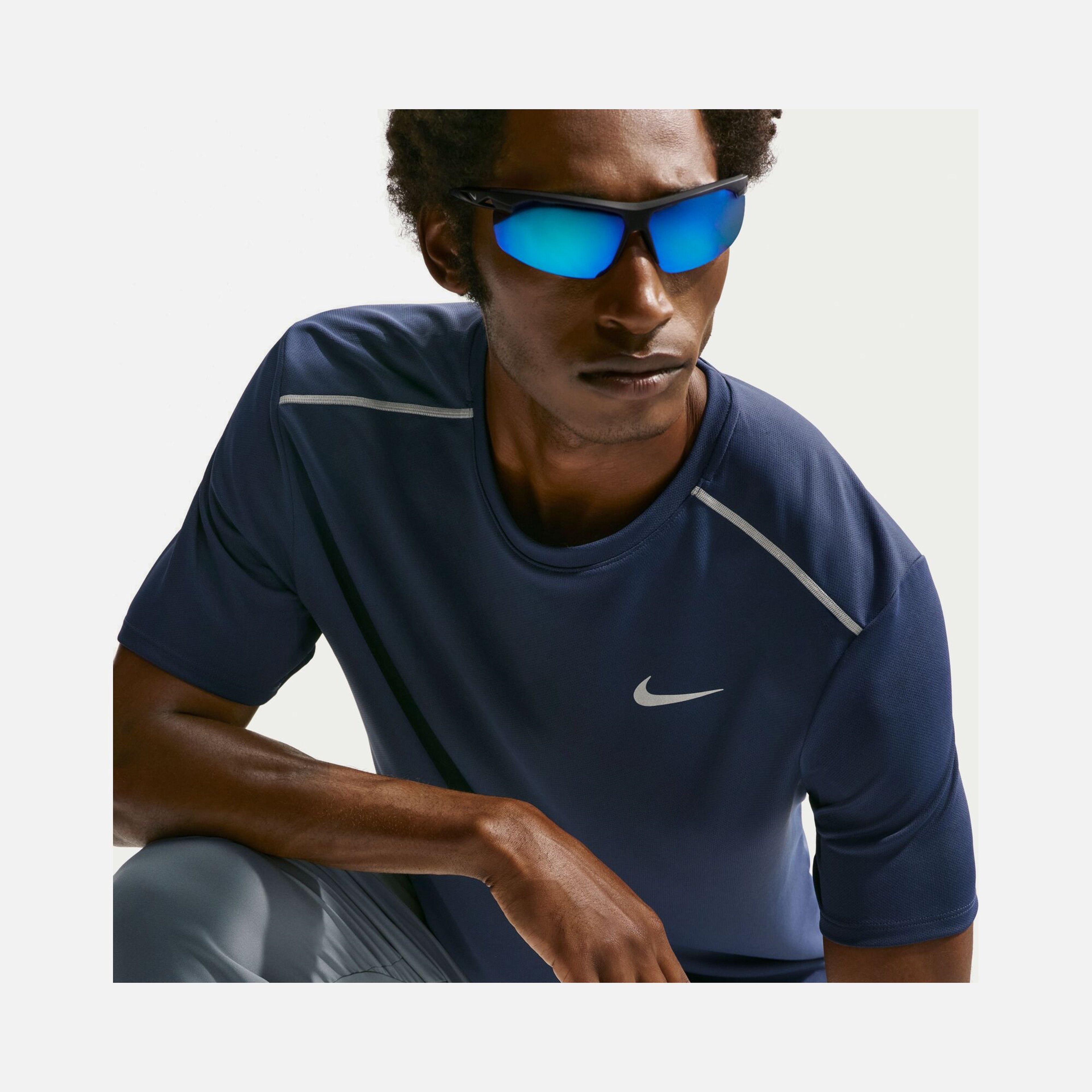 Nike Miler Dri-FIT UV-Protection Short-Sleeve Erkek Tişört