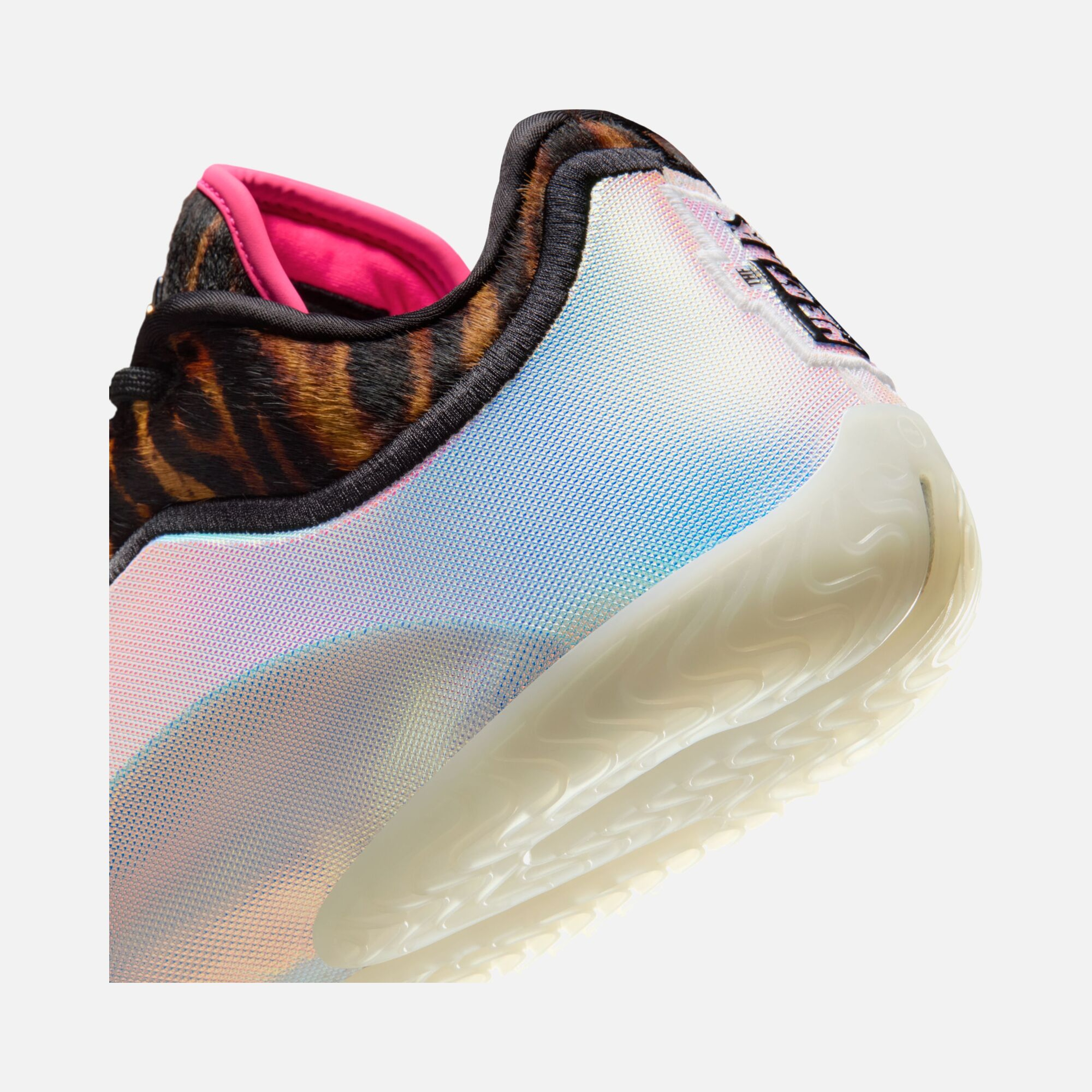 Nike LeBron XXIII Heat Erkek Basketbol Ayakkabı